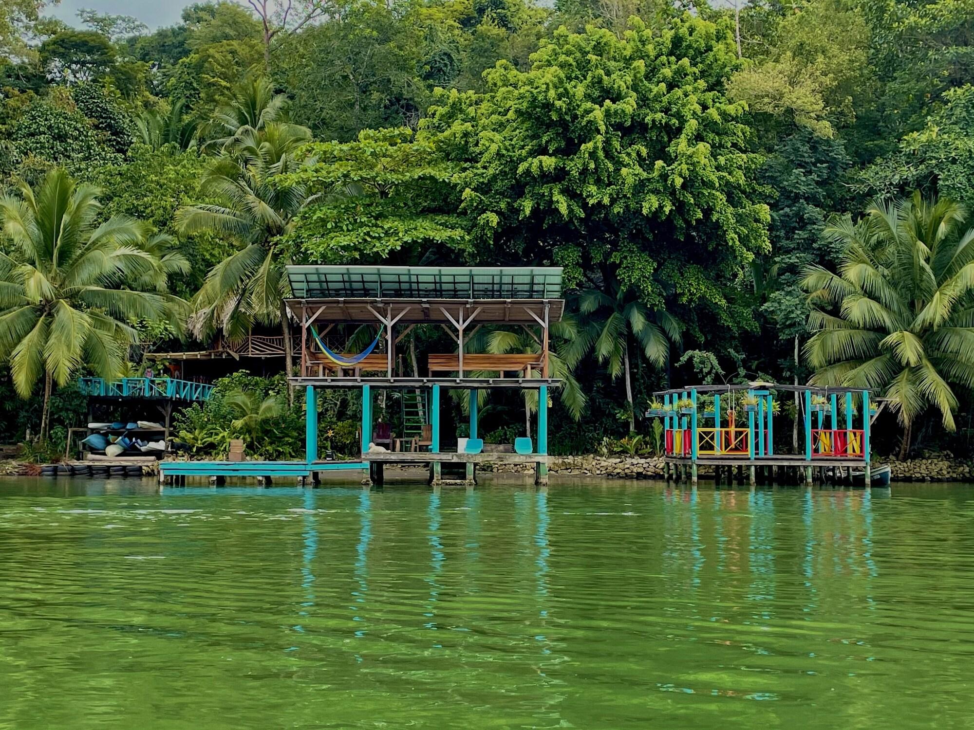 Vista Exterior Palmeras del Río Hotel