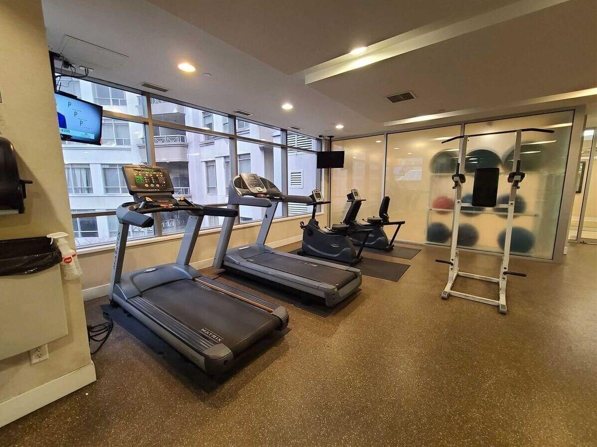 Gimnasio Waterfront York Blvd