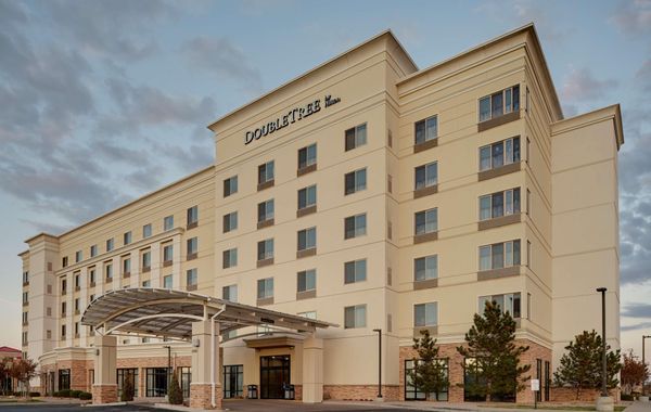 DoubleTree by Hilton Denver International Airport