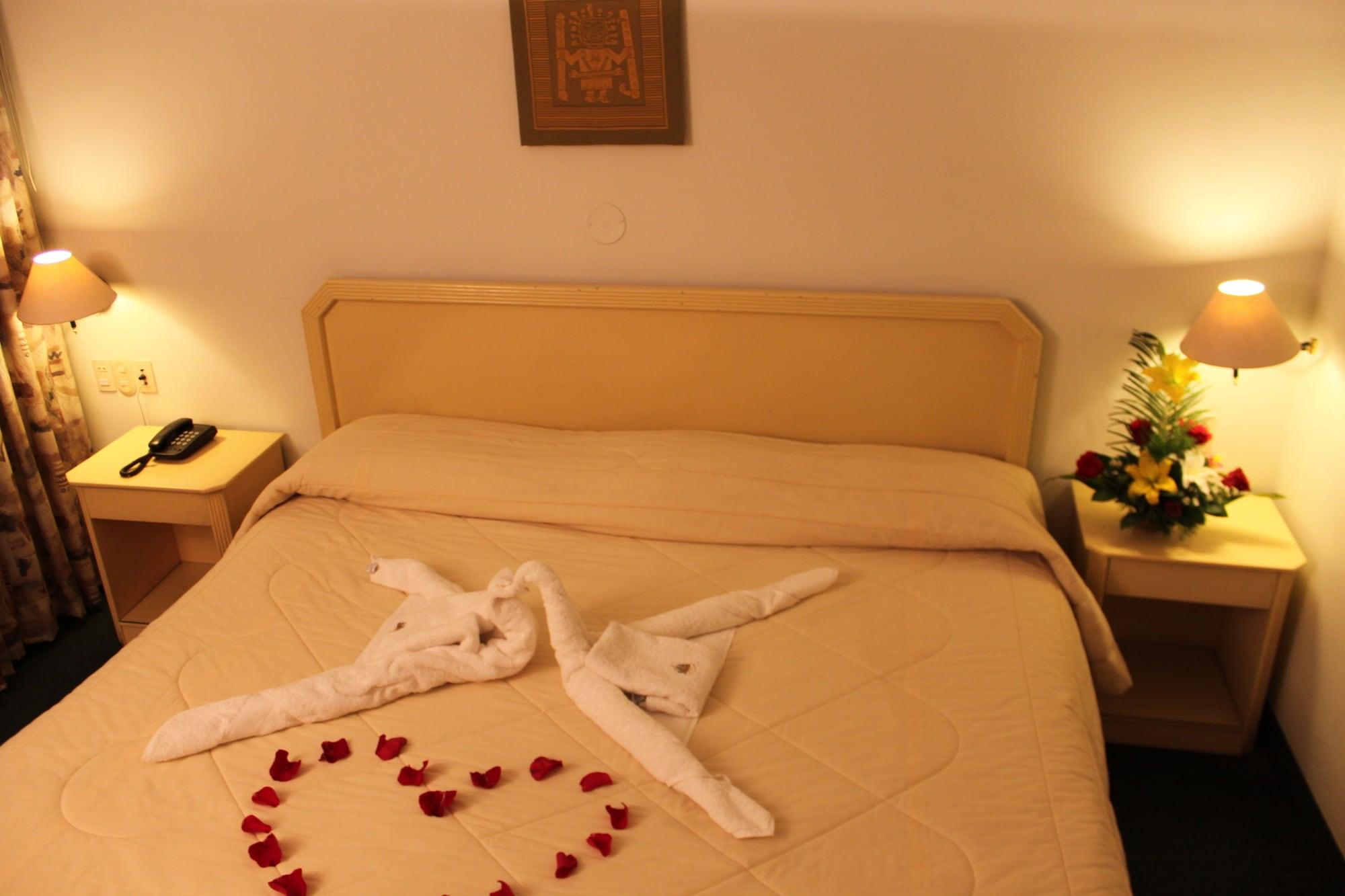 Varios Plaza Mayor Hotel