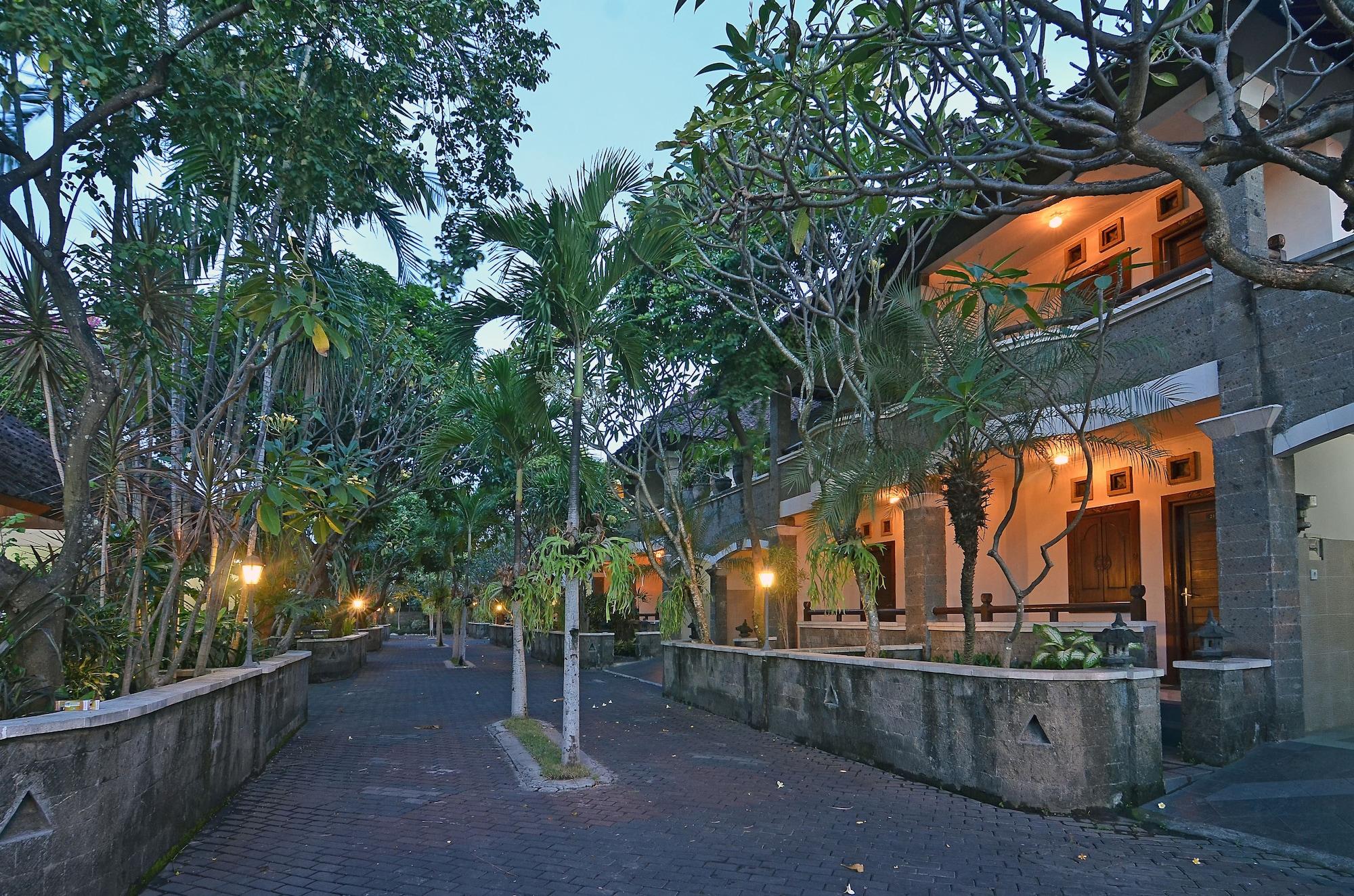 Vista Exterior Taman Ayu 212