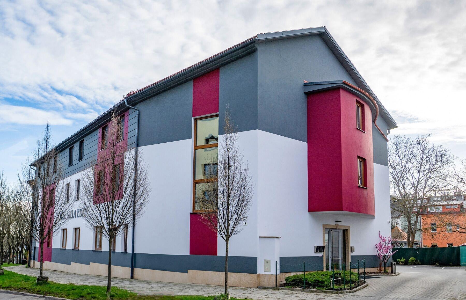 Vista Exterior Hotel Villa EDEN