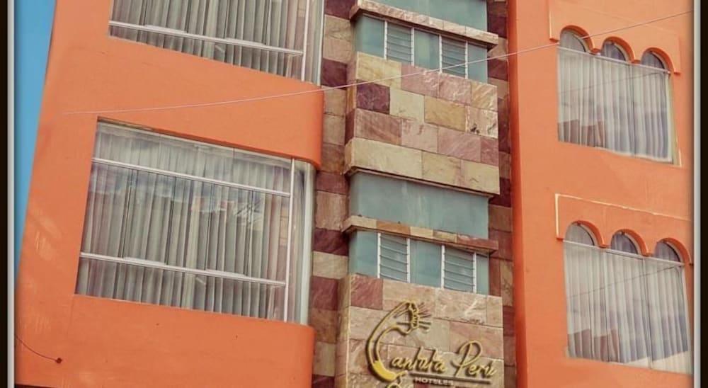 Vista Exterior Cantuta Inn
