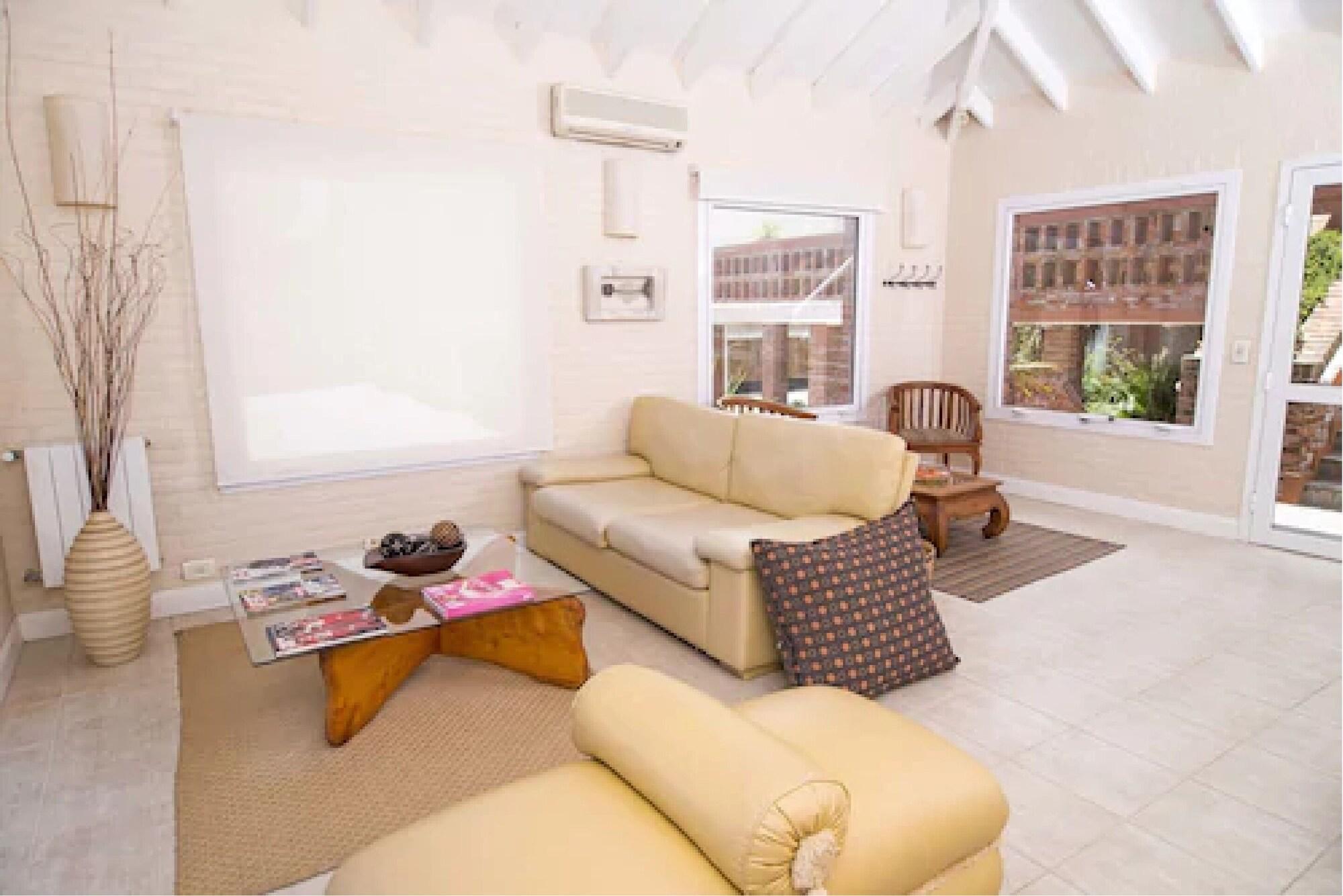 Vista Lobby Carilo Soleil Apart Hotel