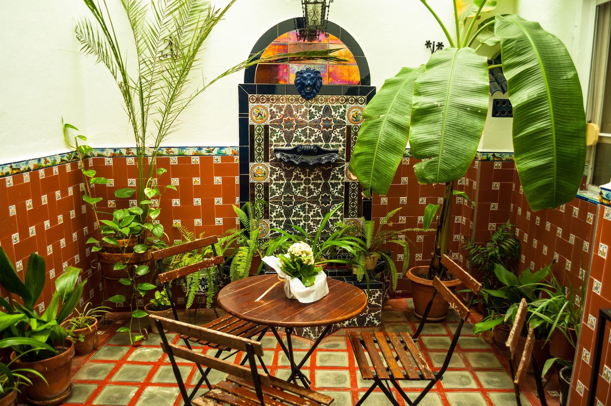 Varios Pensión Pérez Montilla