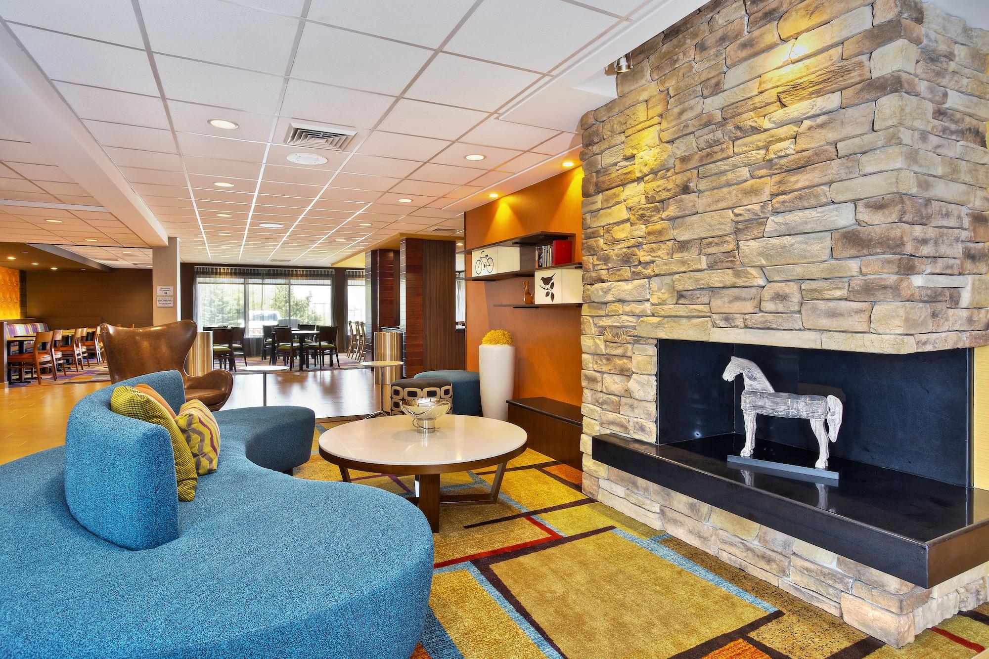 Vista Lobby Fairfield Inn & Suites by Marriott Madison West/Middleton