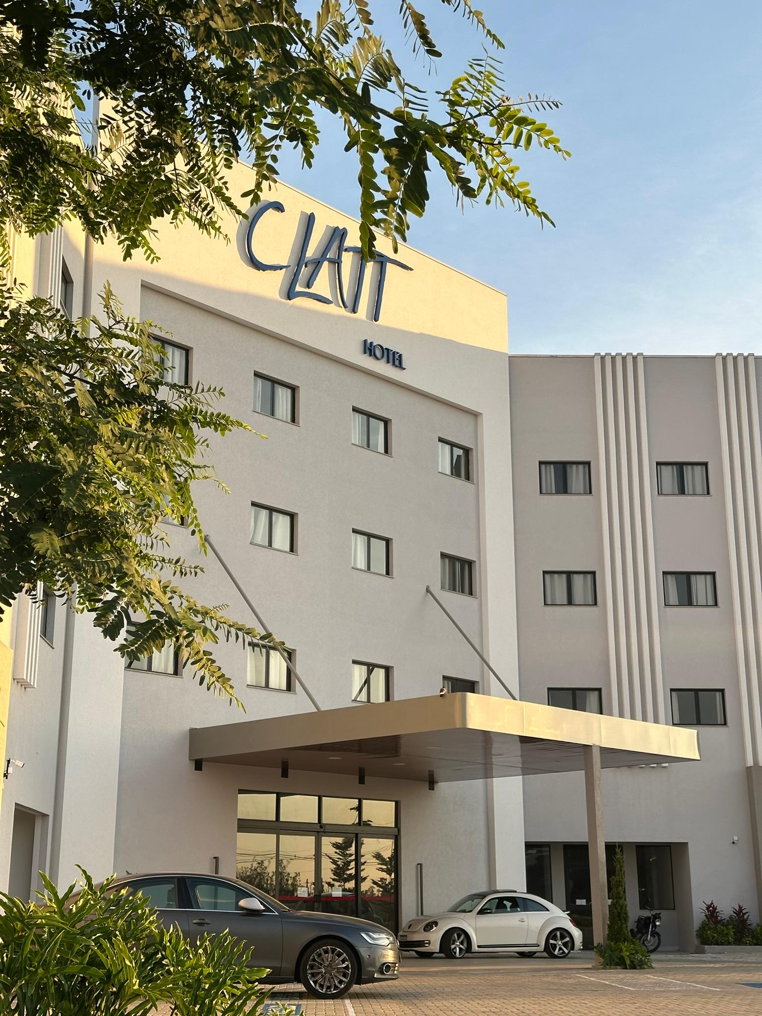 Vista Exterior CLATT HOTEL