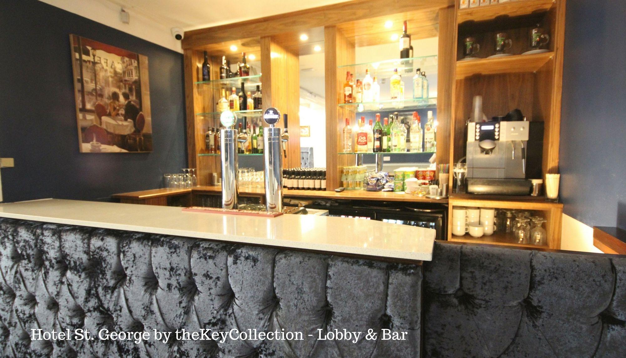 Bar/Salón Hotel St. George by Nina