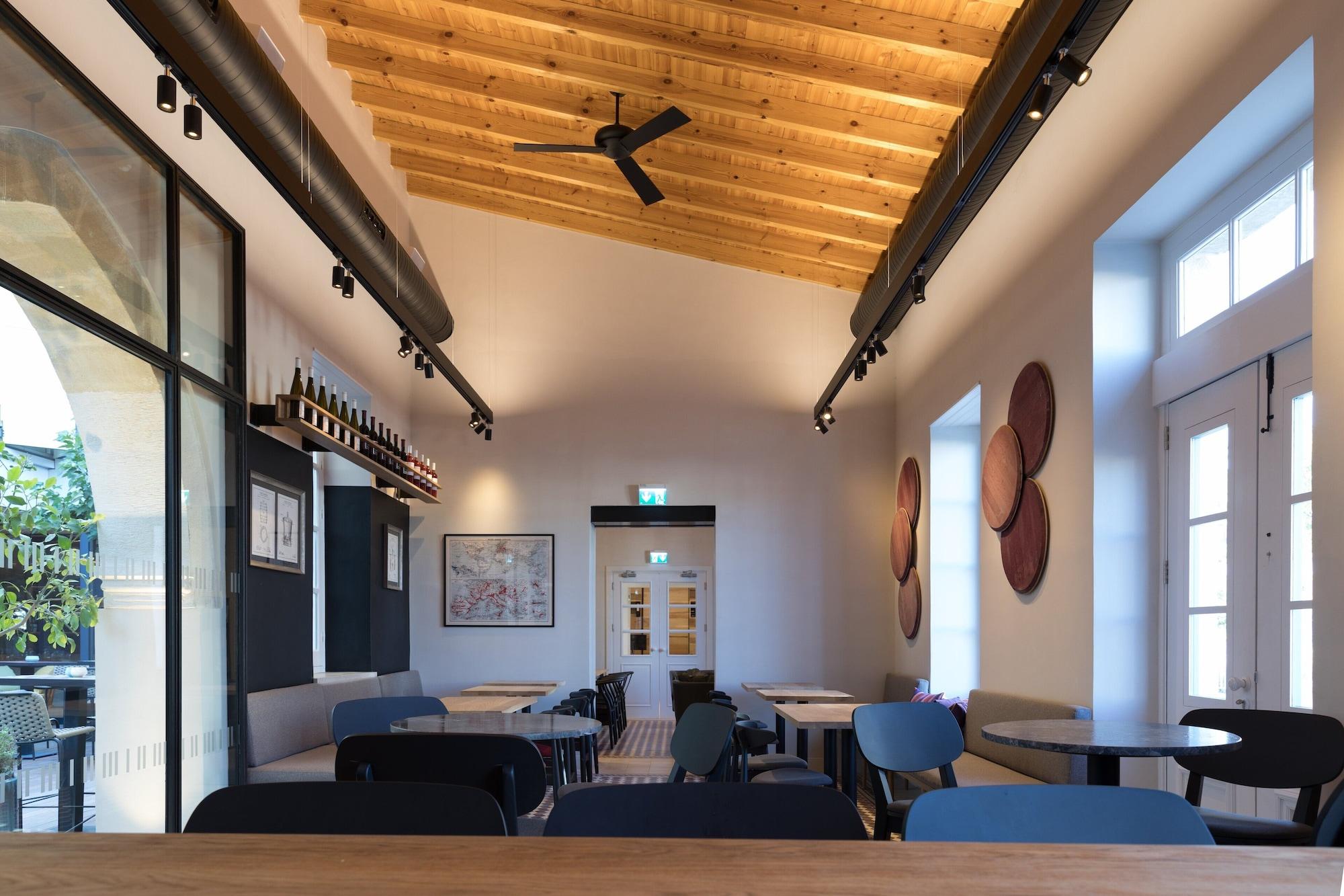 Bar/Salón Hotel Indigo Larnaca by IHG
