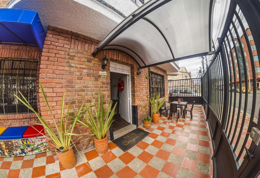 Bar/Salón Hotel Estadio 63