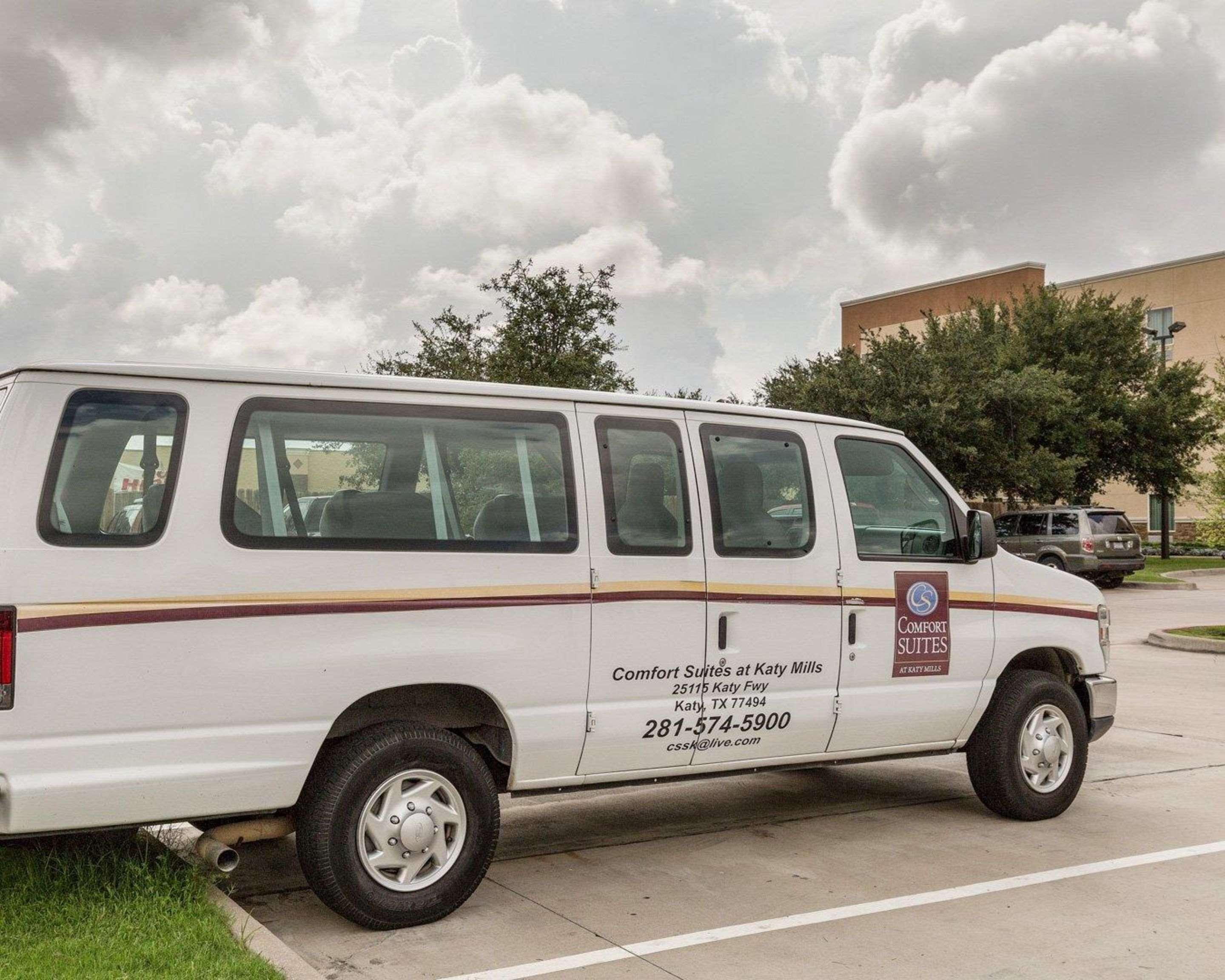 Vista Exterior Comfort Suites at Katy Mills