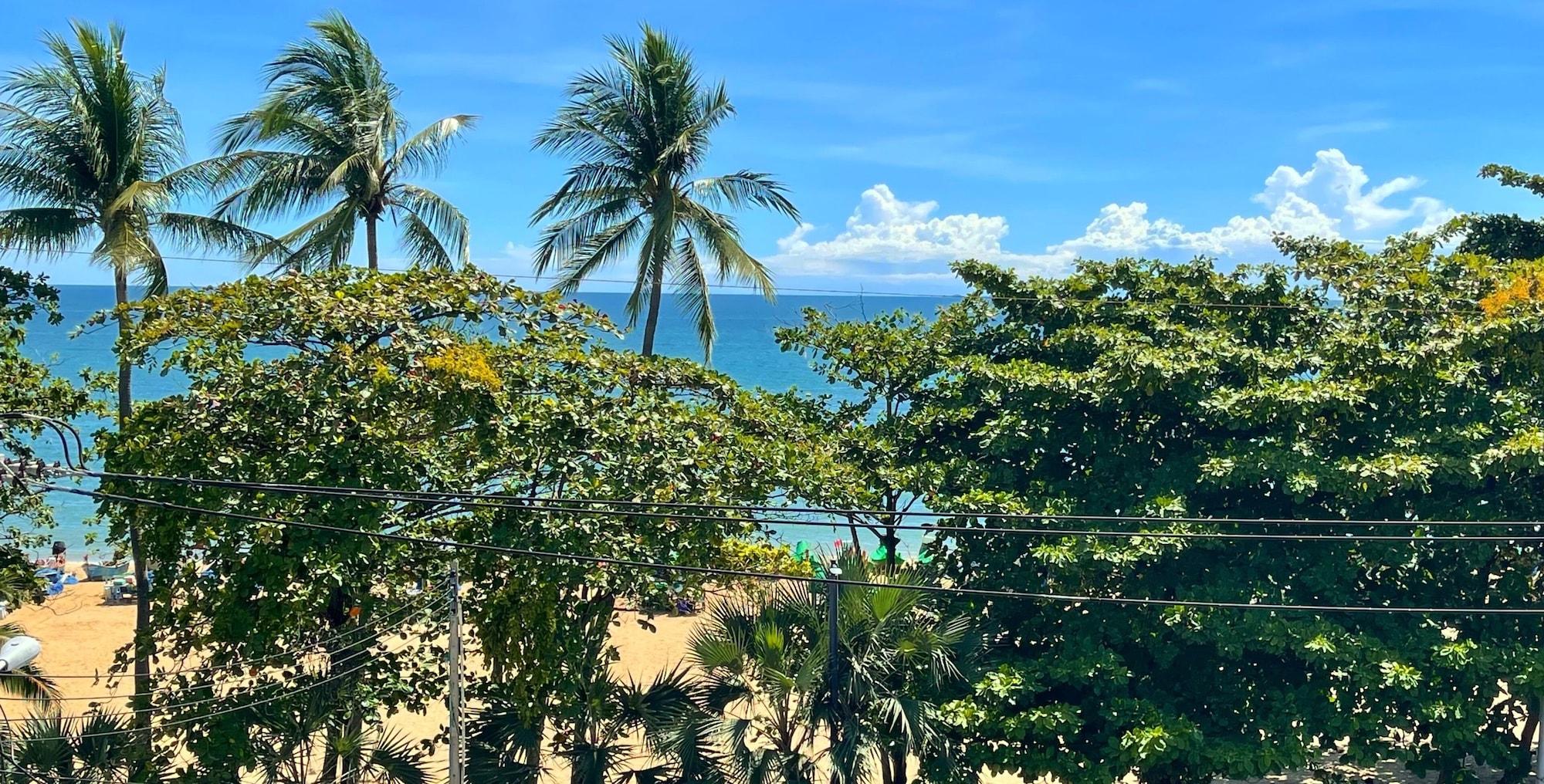 Playa Beach Gallery House