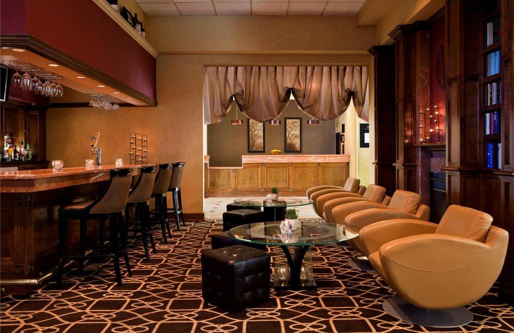 Bar/Salón DoubleTree by Hilton Los Angeles - Commerce