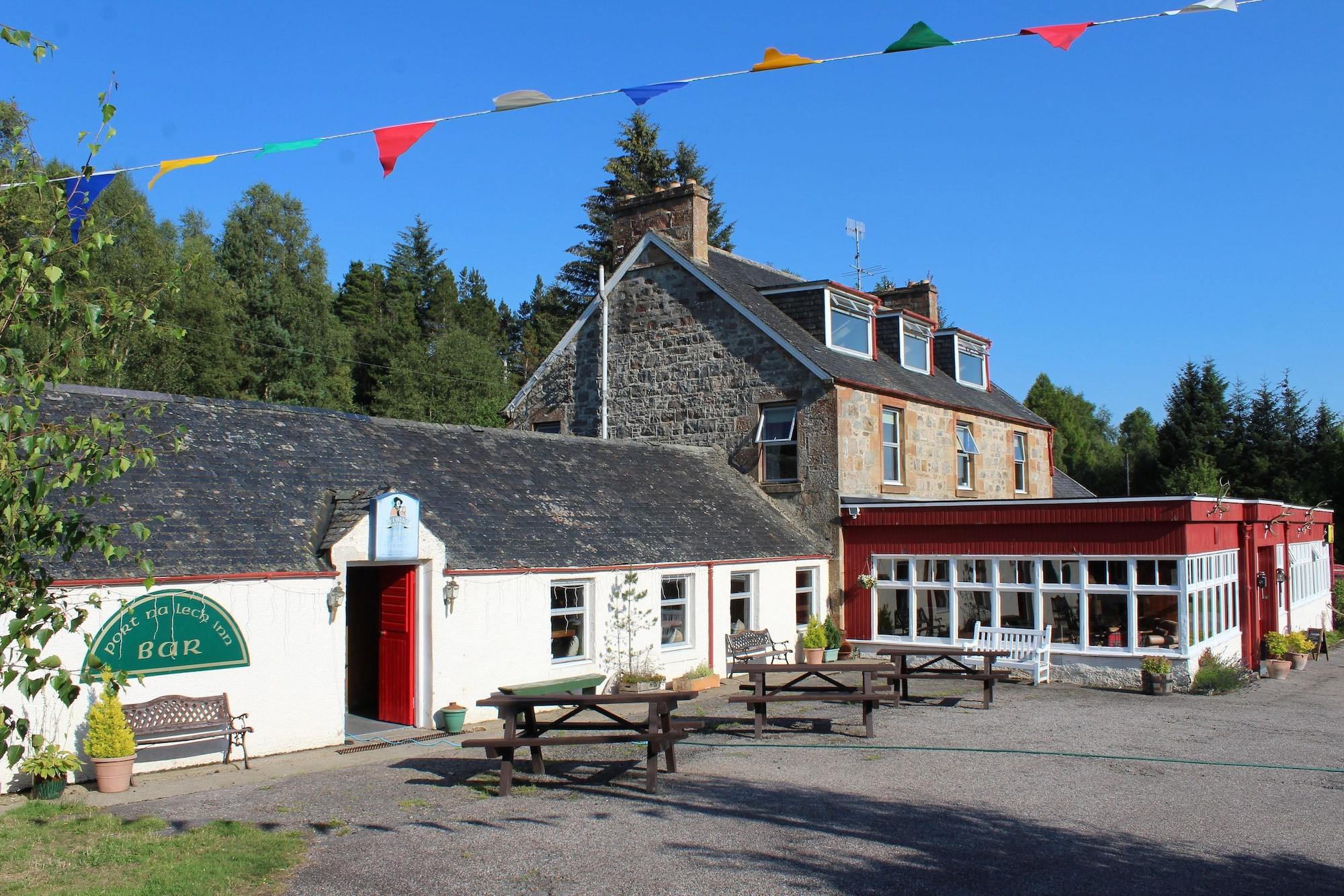 Varios Invershin Hotel Bunkhouse & Bar