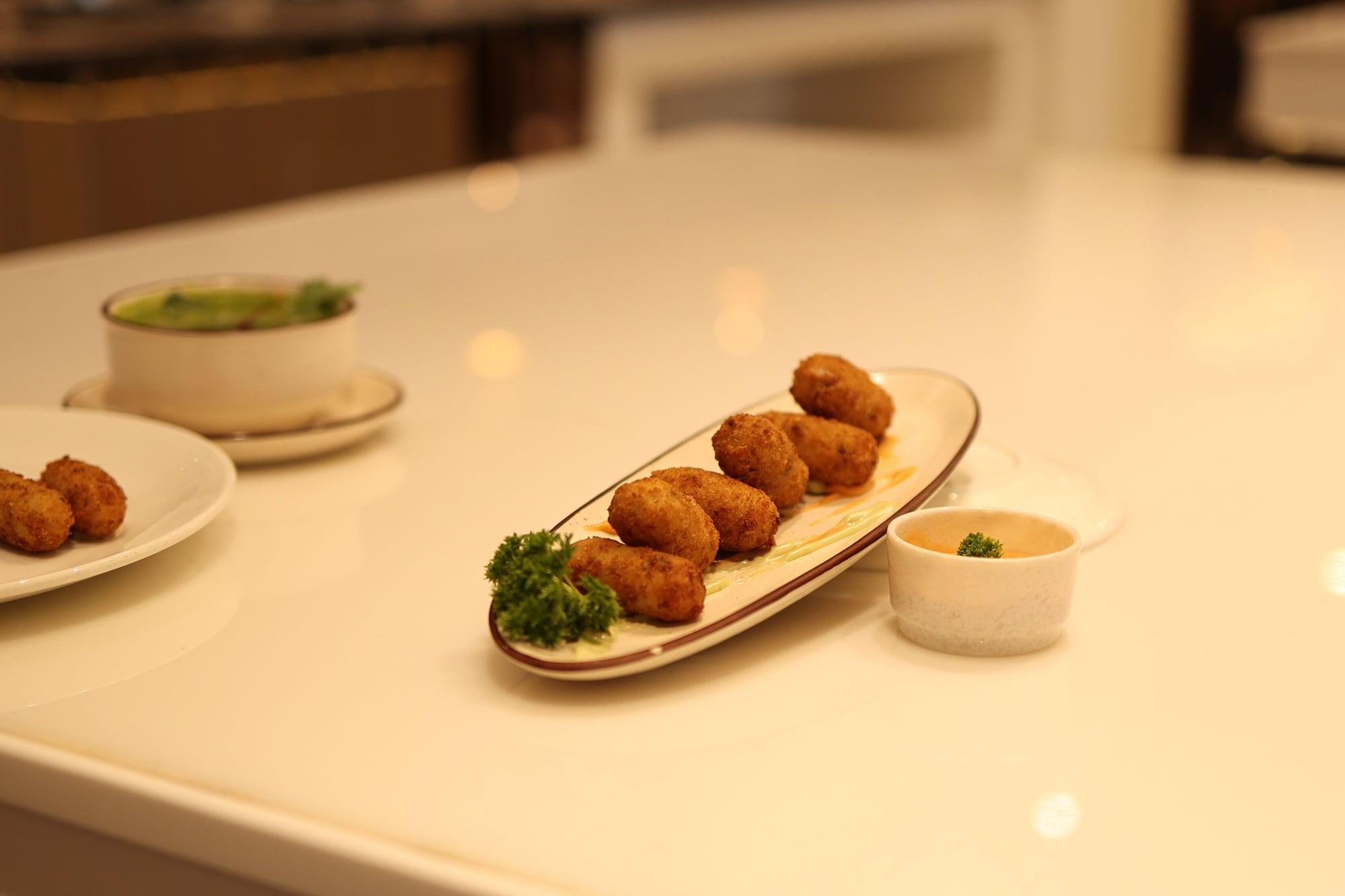 Restaurant Pride Hotel Bhopal