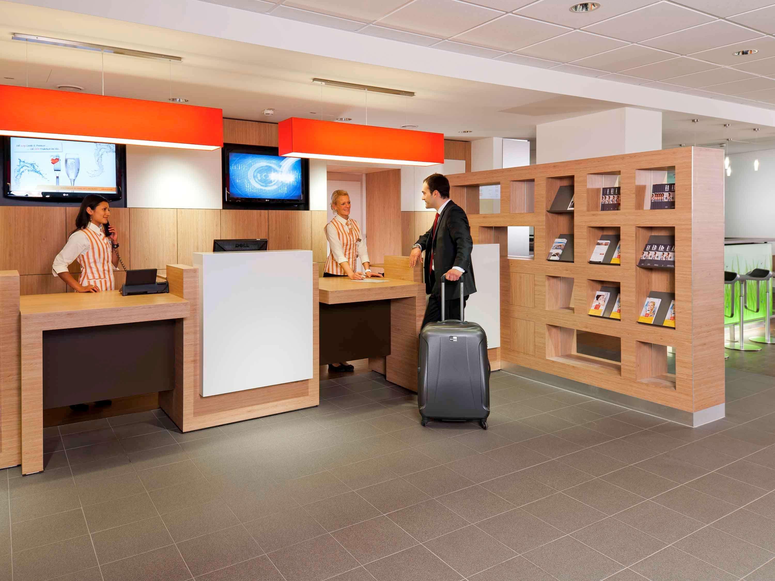 Vista Lobby ibis Augsburg Hauptbahnhof