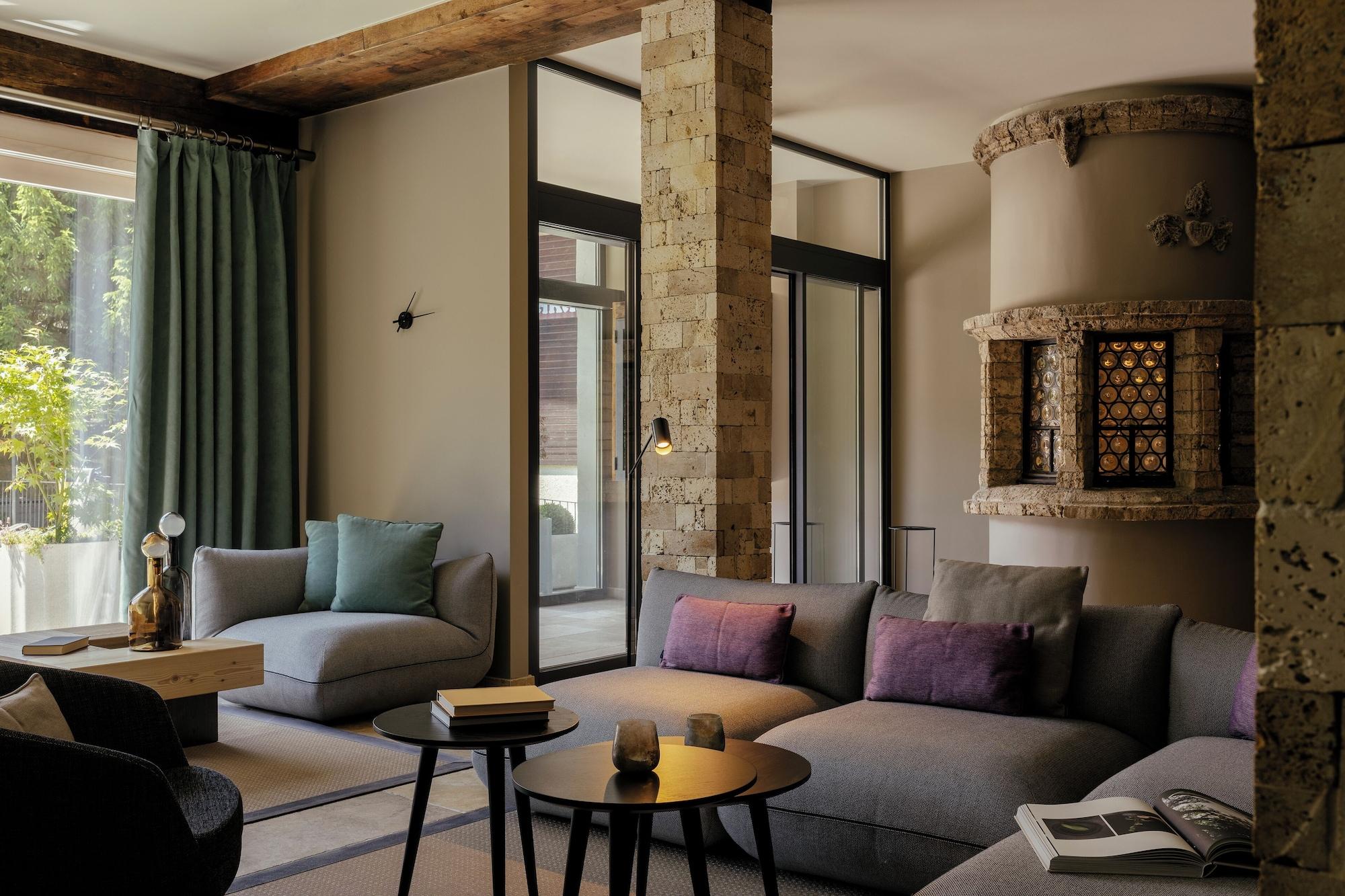 Vista Lobby SCHLOSS Zermatt - CBD & Adaptogenic Spa and Sport Hotel