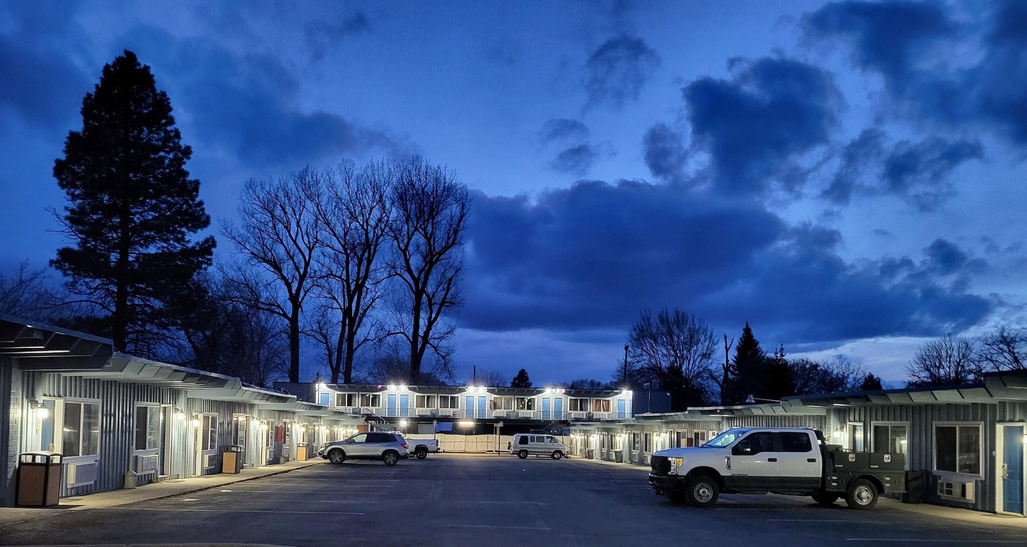 Varios Lakeview Lodge Motel