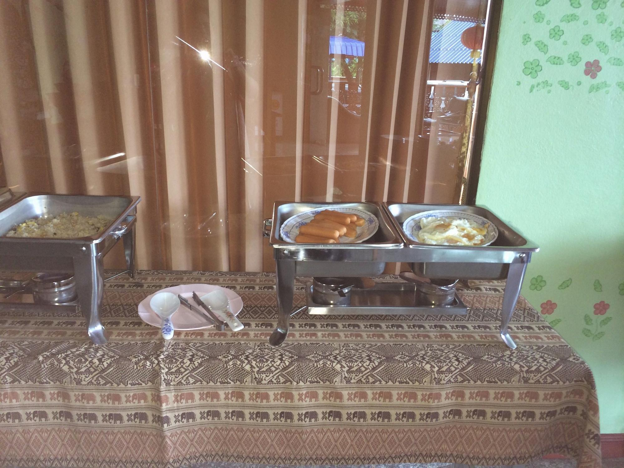 Restaurant Suandarbporn Resort Mae Sot