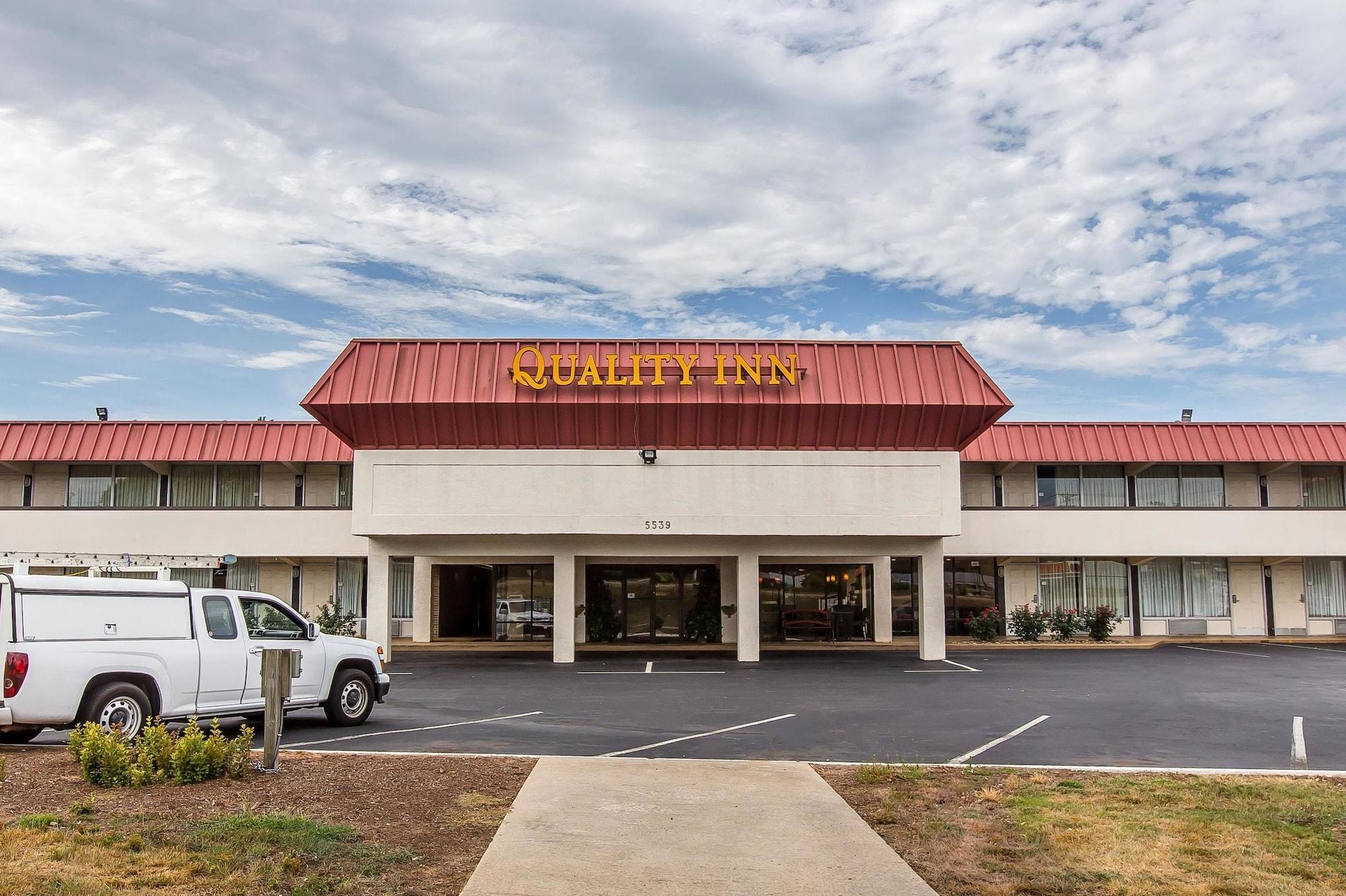 Vista Exterior Quality Inn & Suites Easley - Greenville