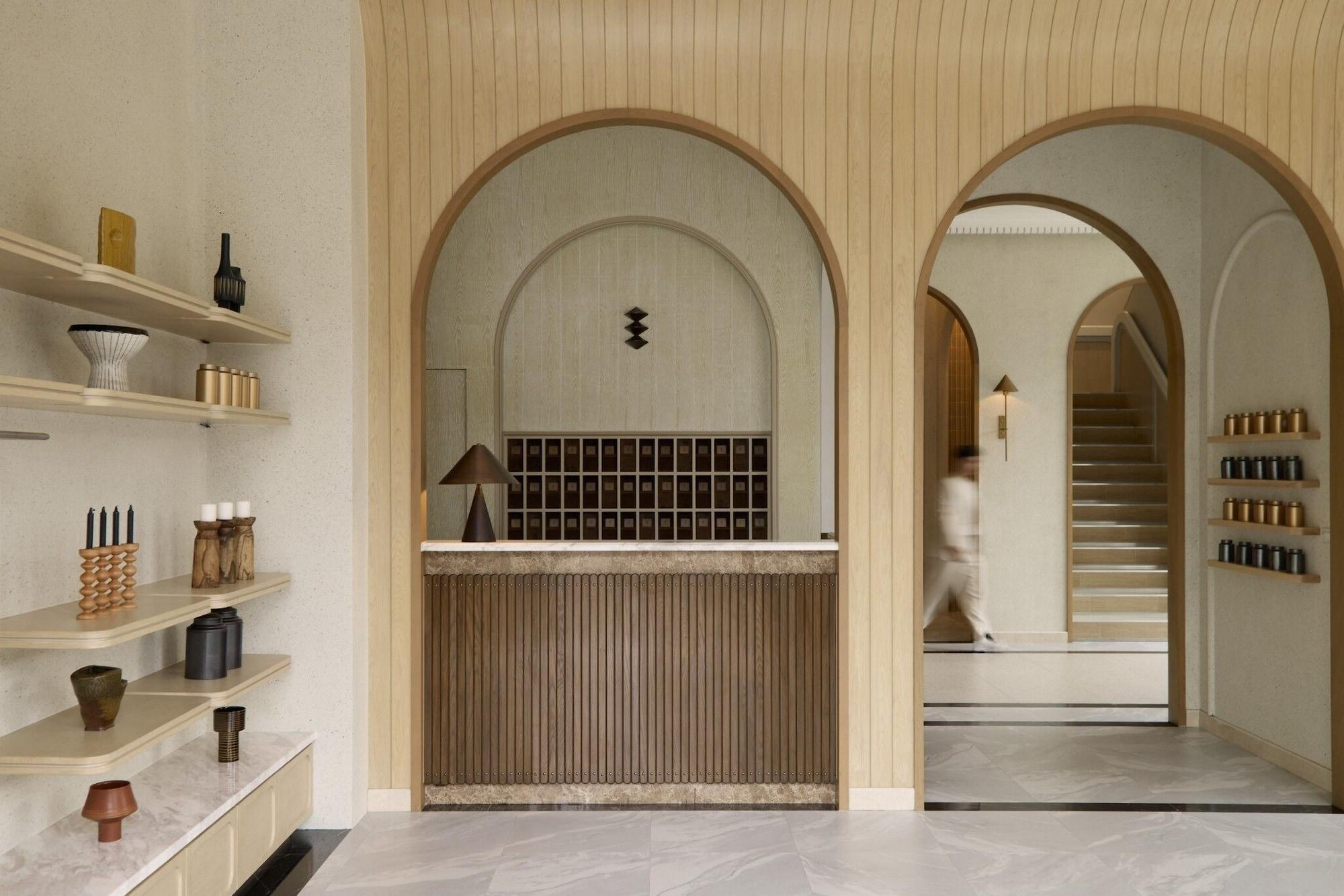 Vista Lobby Arco Phuket Town