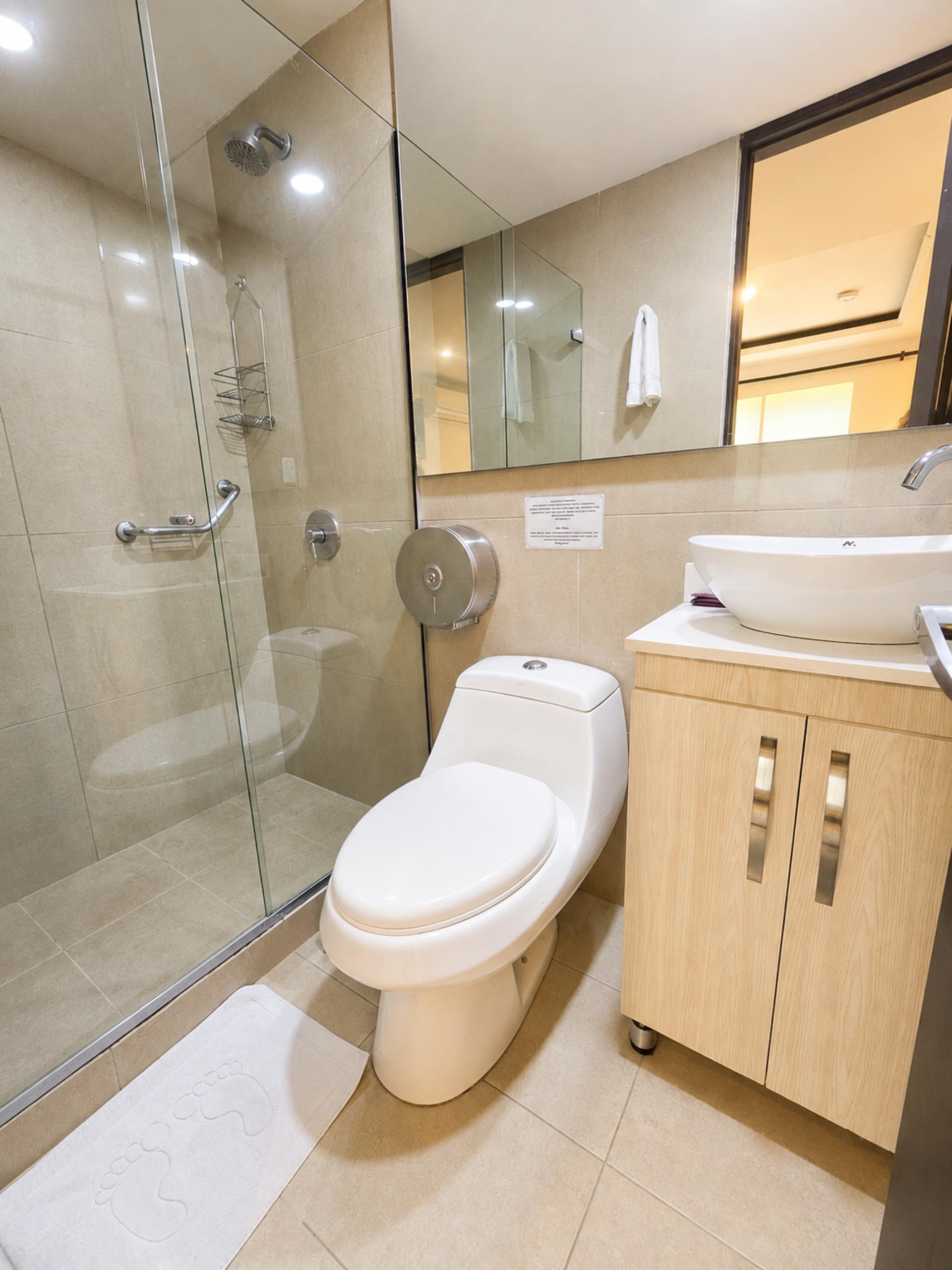 Baño Hotel Med 33
