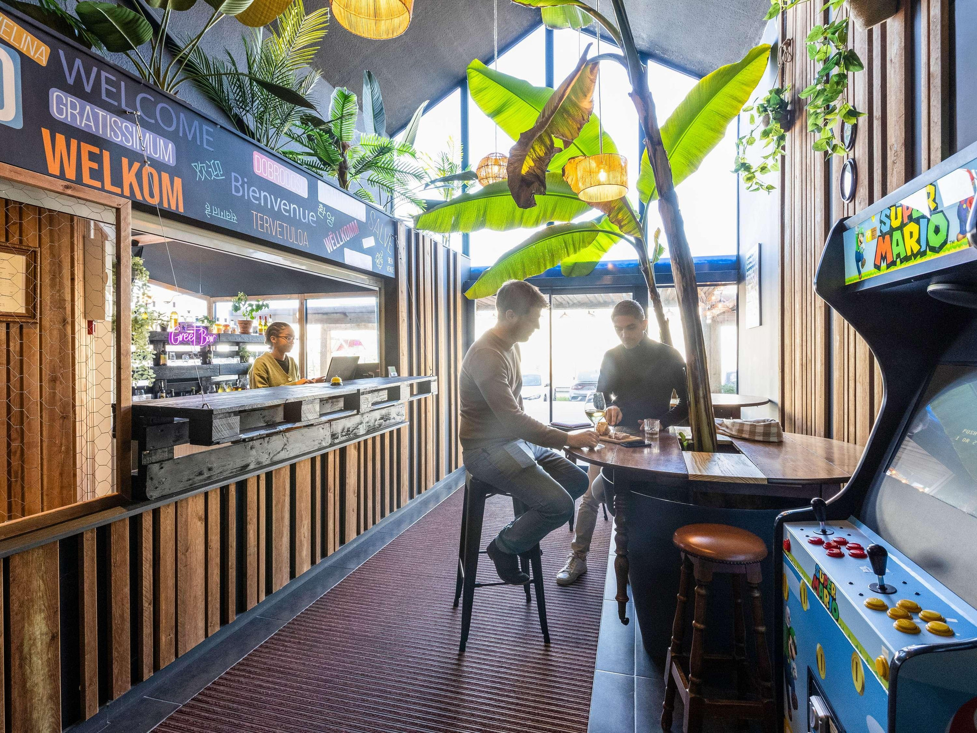 Bar/Salón Greet hotel Limoges Nord