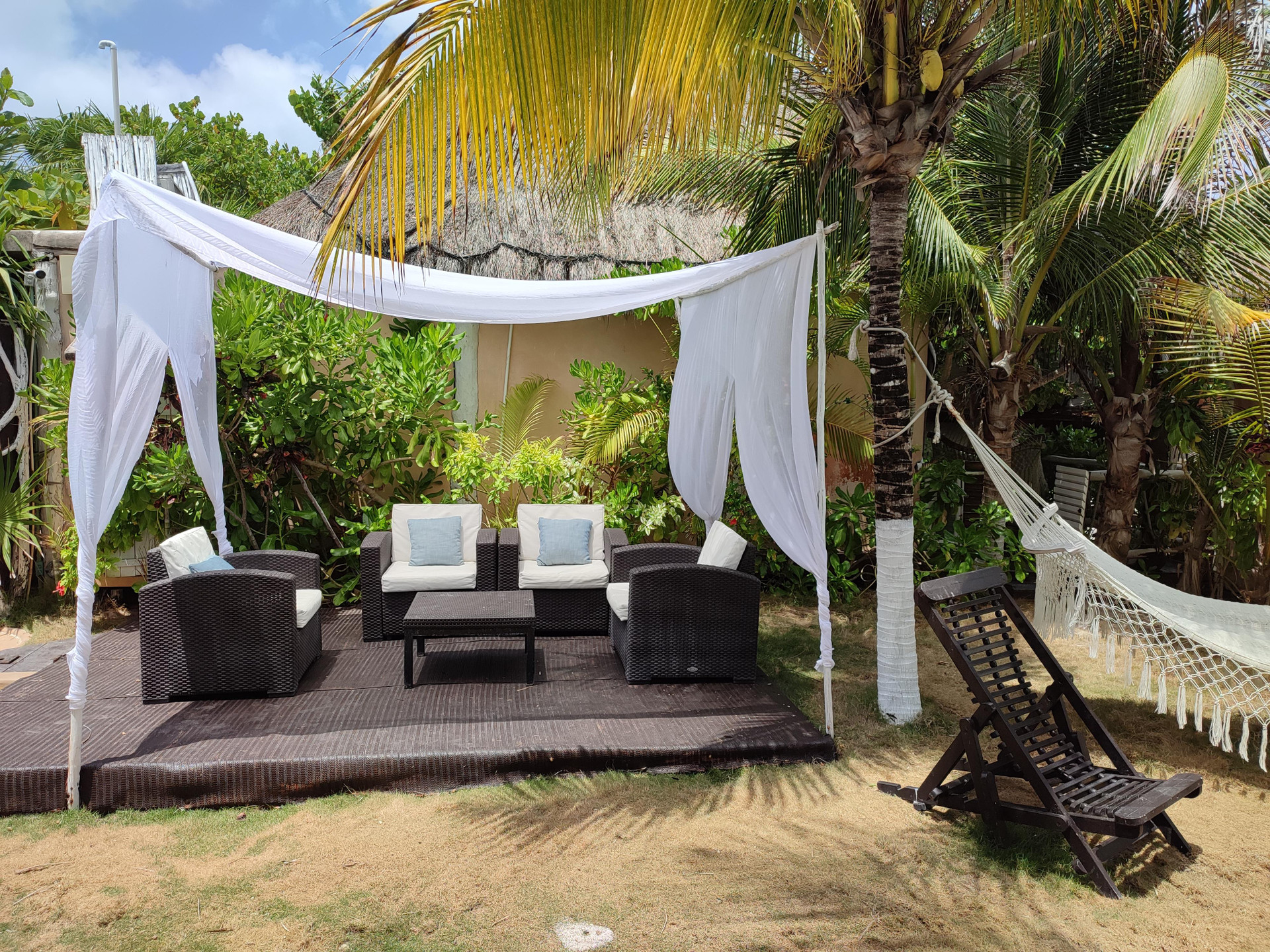 Vista al mar Villa Las Estrellas Tulum - located at the party zone