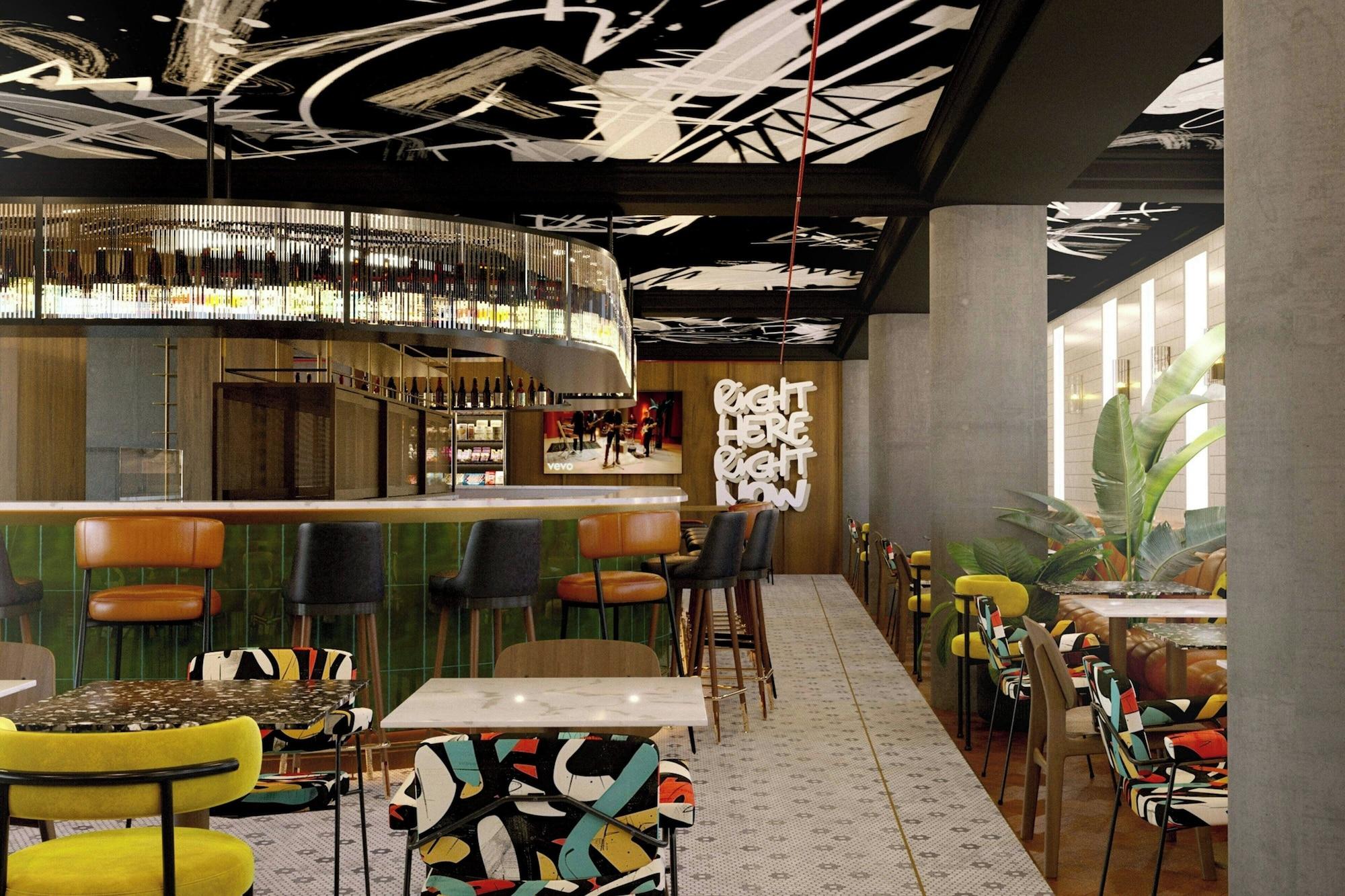 Bar/Salón Moxy Paris La Villette