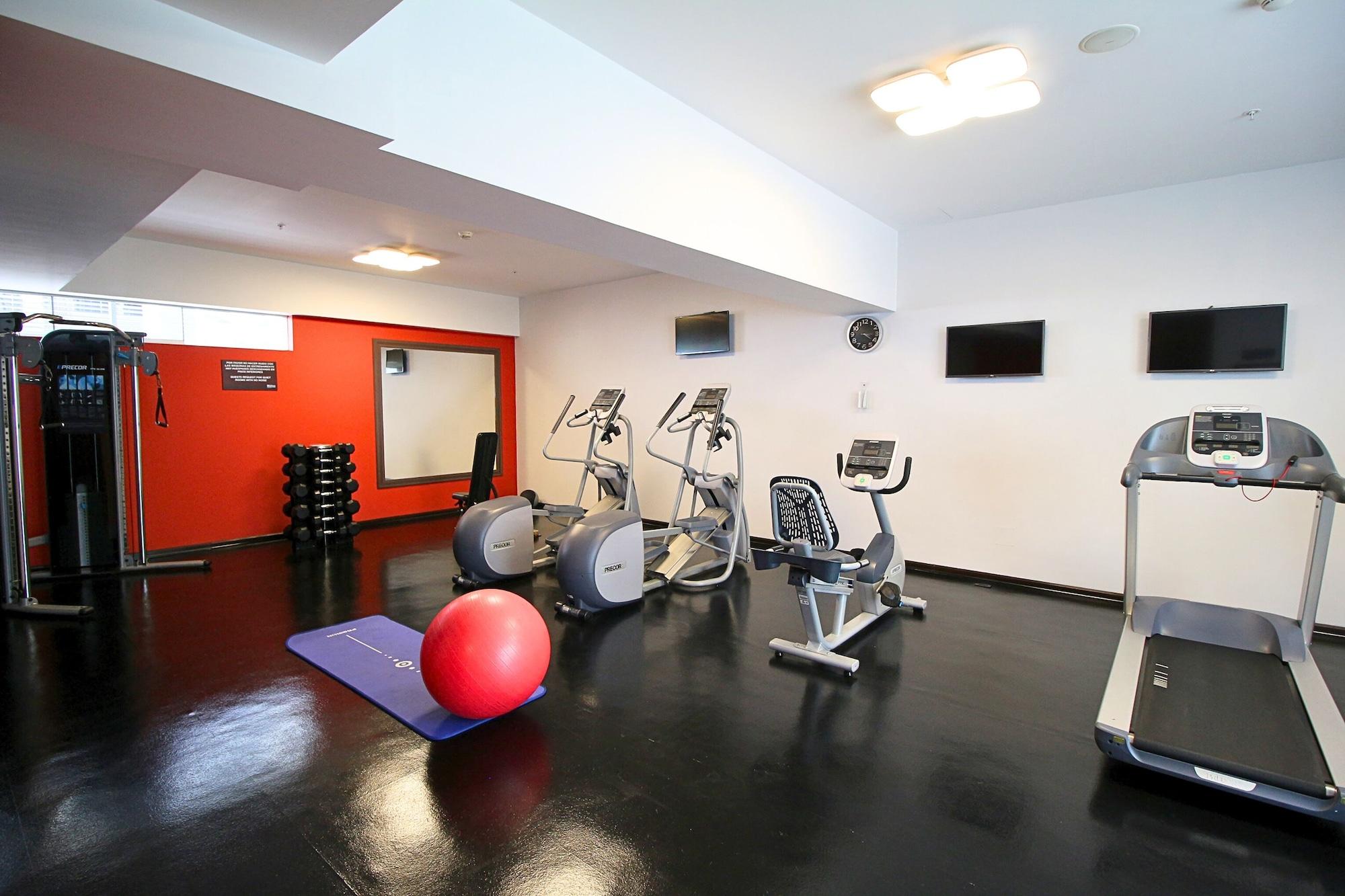 Gimnasio Hilton Garden Inn Lima Surco, Peru