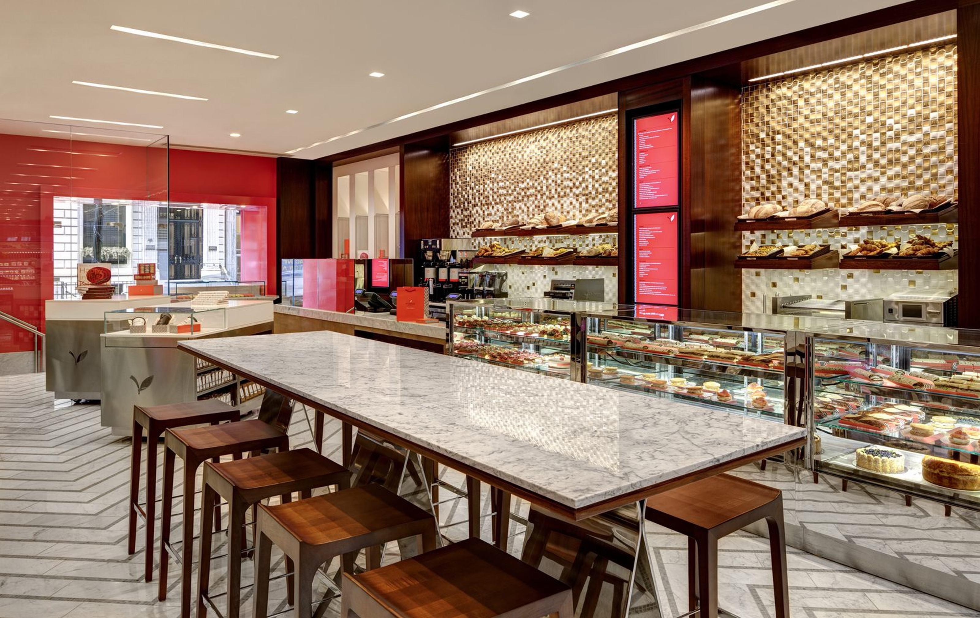 Bar/Salón Lotte New York Palace