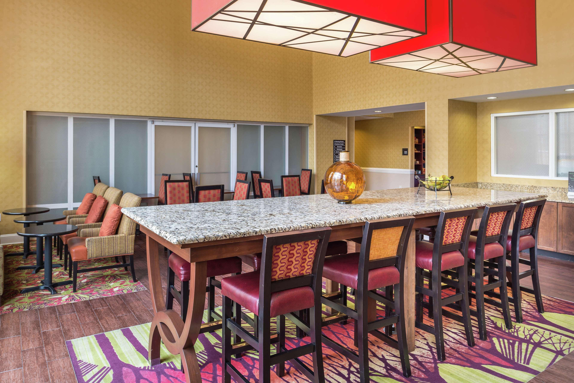 Vista Lobby Hampton Inn & Suites Charlotte-Arrowood Rd.
