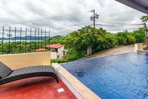 Alquiler Vacacional - 2 Bedroom Ocean-View Condo with Pool