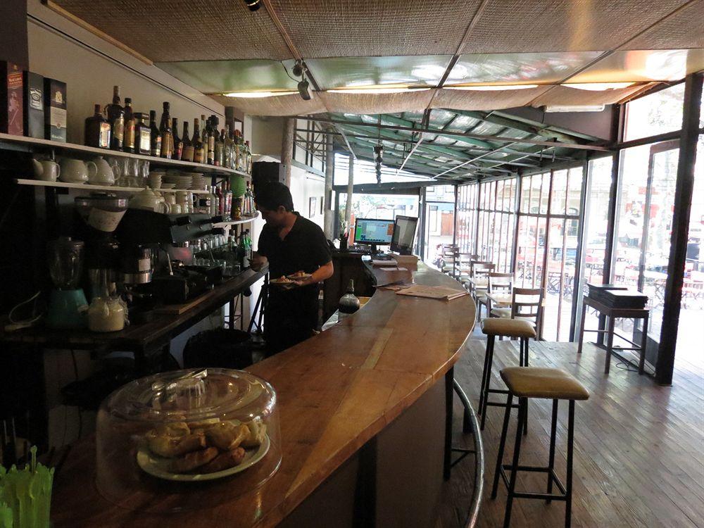 Bar/Salón Itaka Hostel