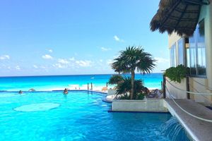 Los Mejores Hoteles de 5 Estrellas Cerca de Playa Delfines