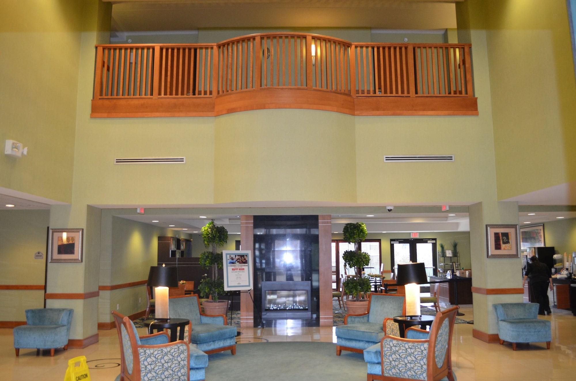 Vista Lobby Wingate by Wyndham Richmond Short Pump