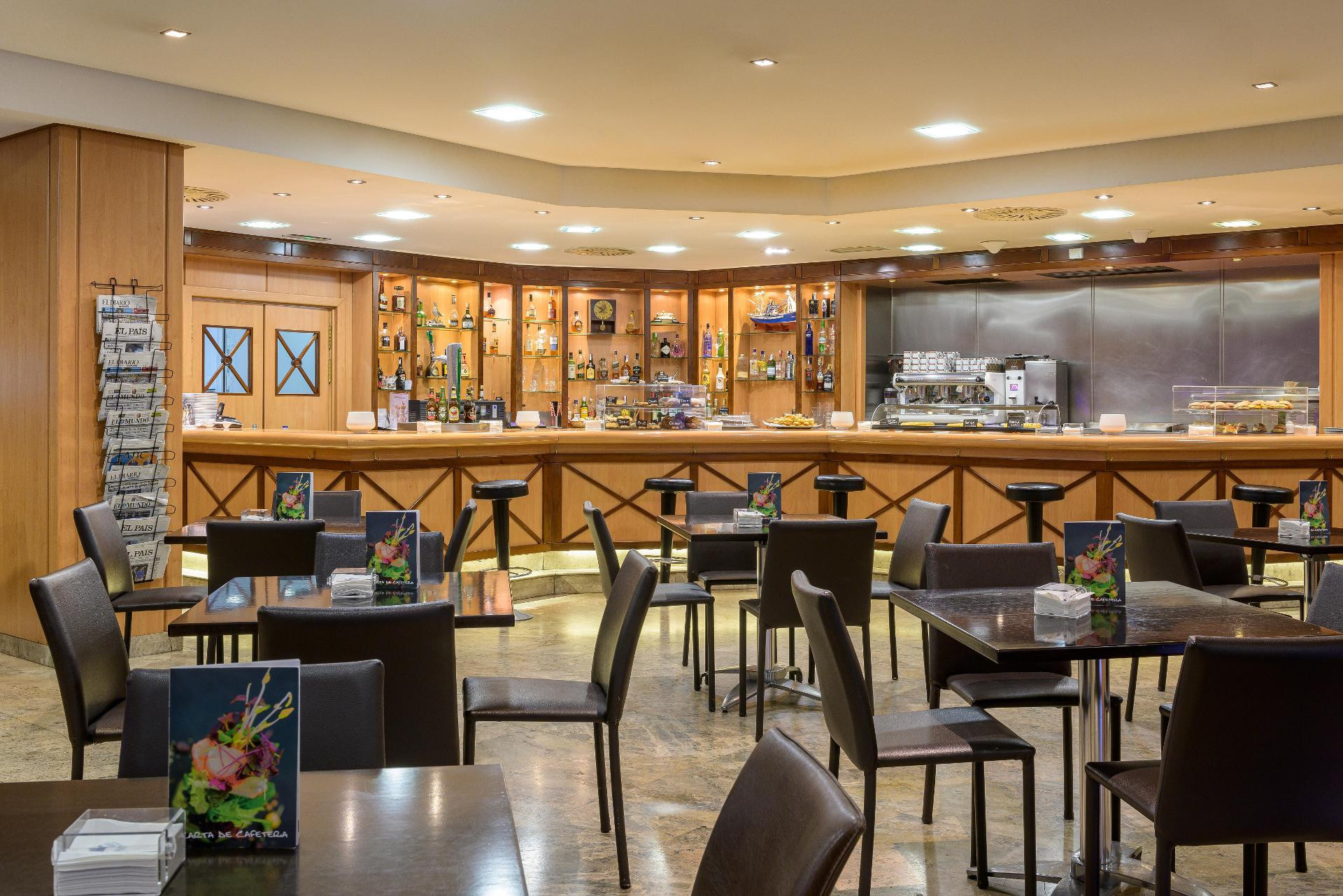 Bar/Salón Hotel Santemar