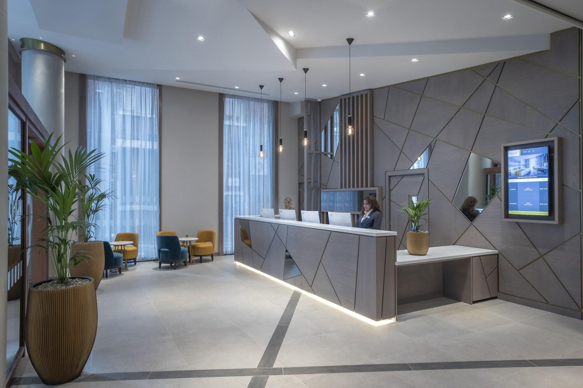 Vista Lobby Maldron Hotel Manchester City