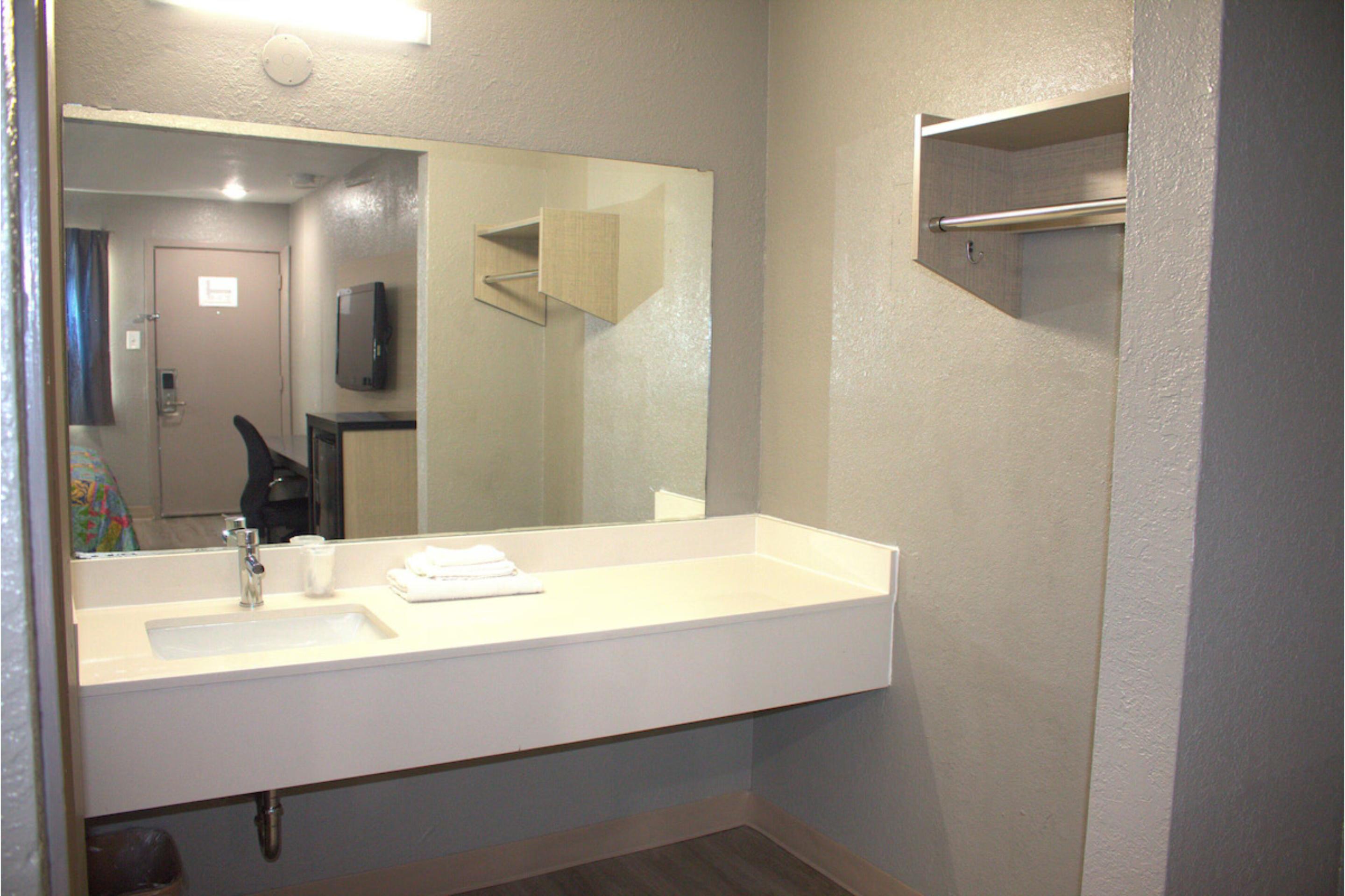 Baño Super 7 Inn by Hotel O Dallas I 20