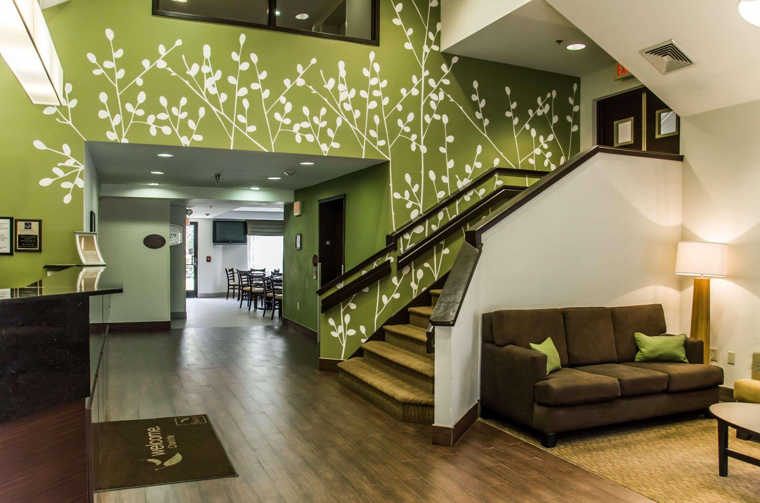 Vista Lobby Sleep Inn Airport - Billy Graham Parkway