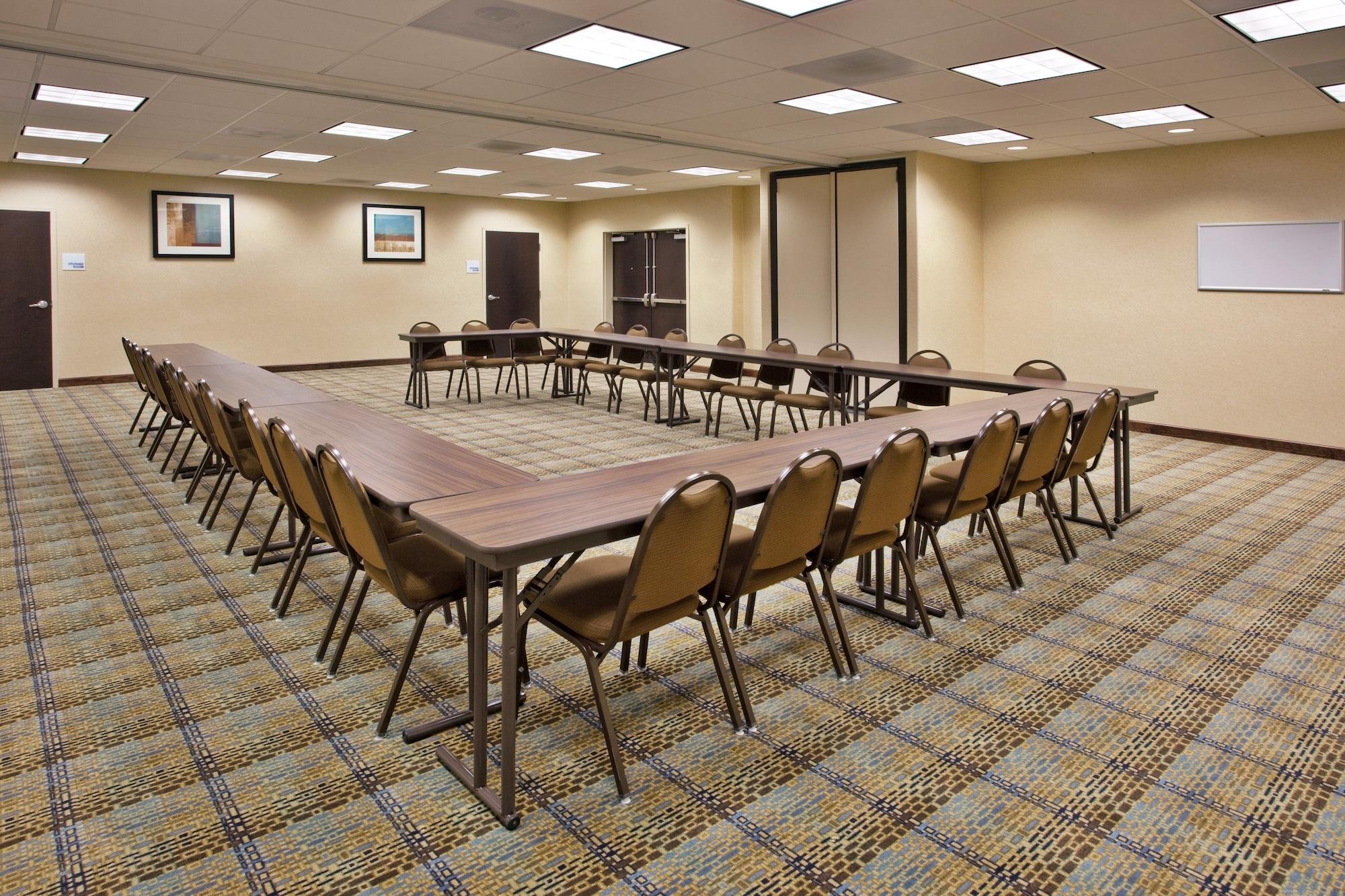Sala de Reuniones Holiday Inn Express and Suites Moultrie by IHG