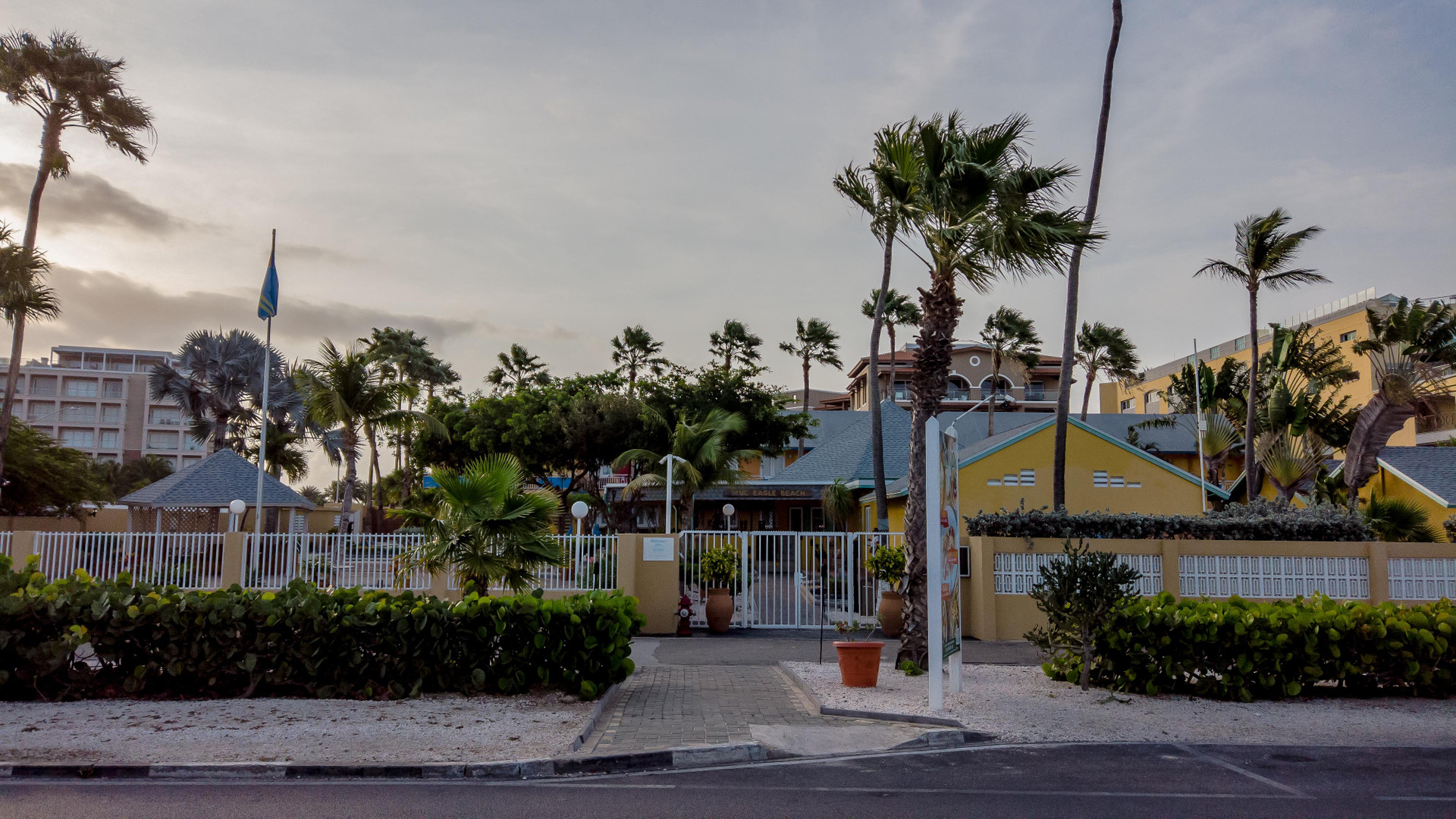 Hotel MVC Eagle Beach Resort Aruba