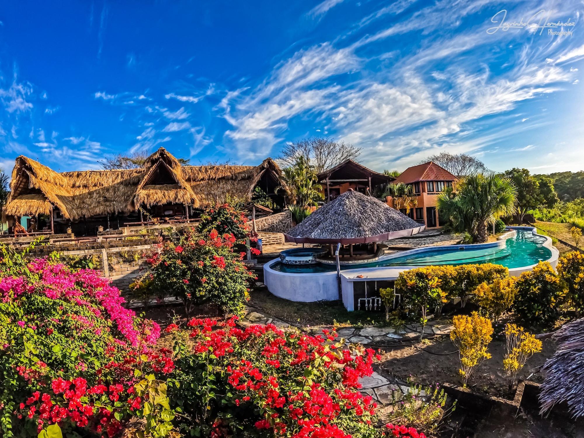 Vista Exterior Hacienda Puerta Del Cielo Ecolodge & Spa