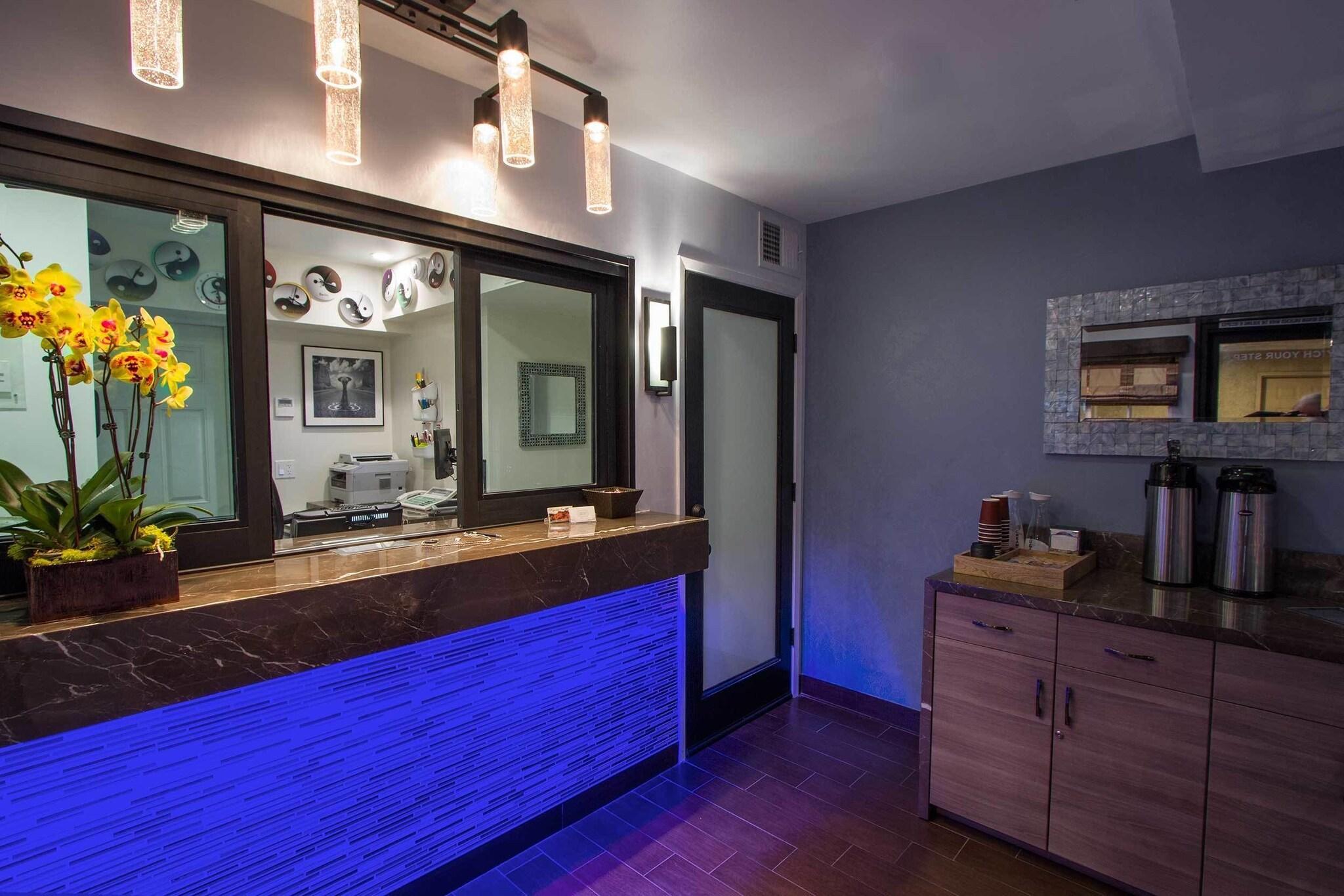 Bar/Salón Regency Inn Los Angeles