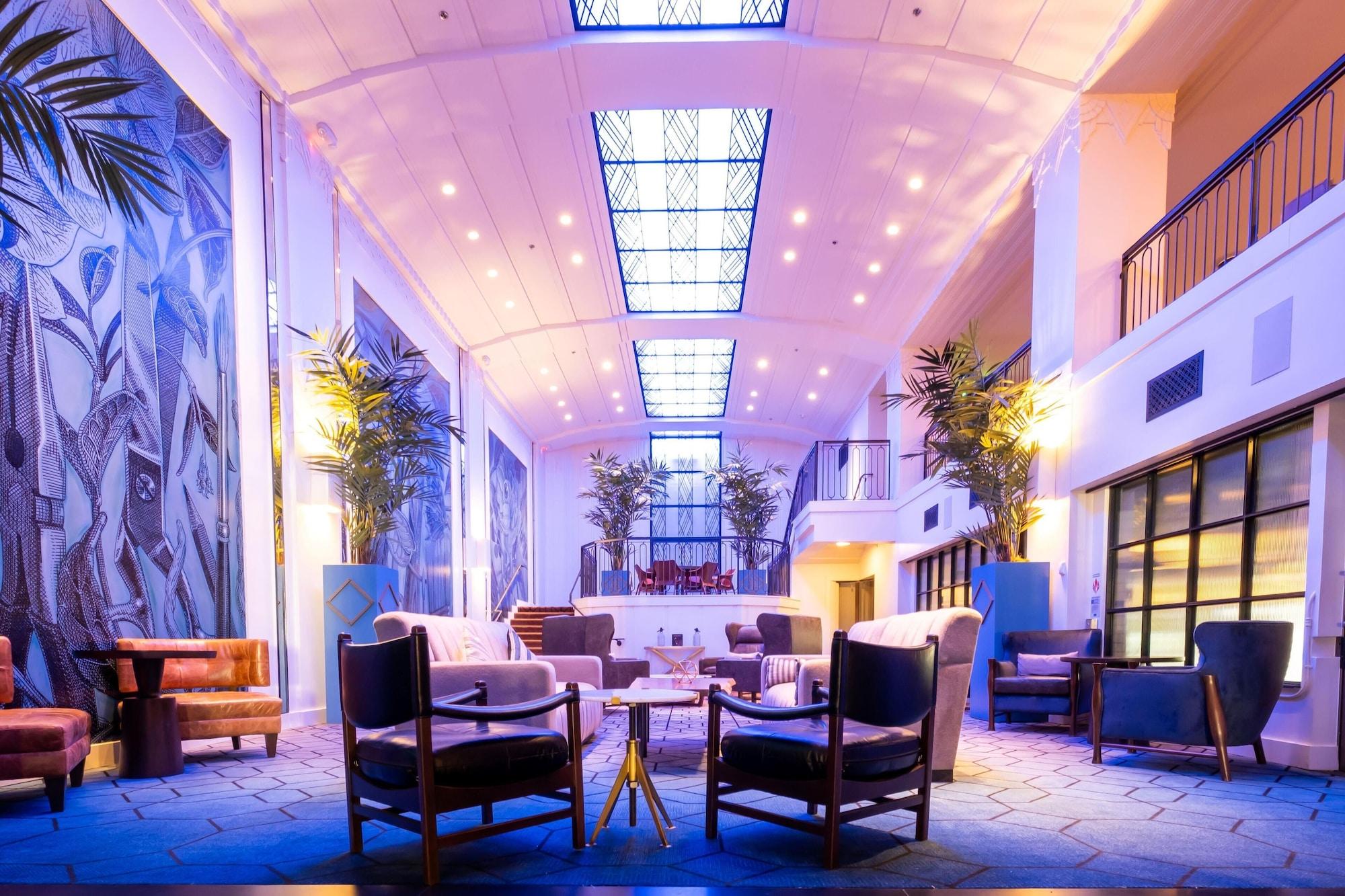 Vista Lobby Hotel Theodore Seattle Downtown, Tapestry by Hilton