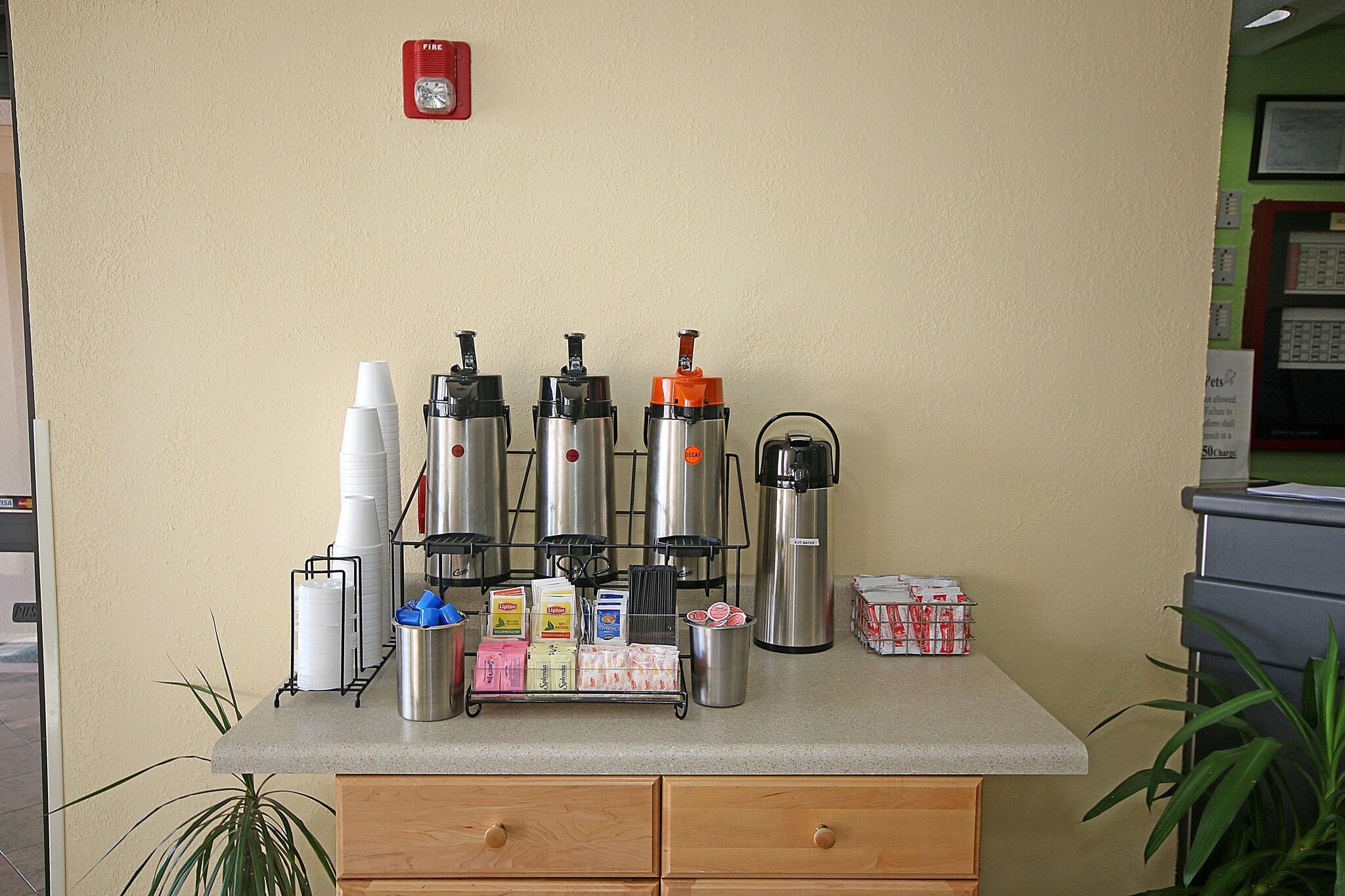 Bar/Salón Microtel Inn & Suites by Wyndham Statesville