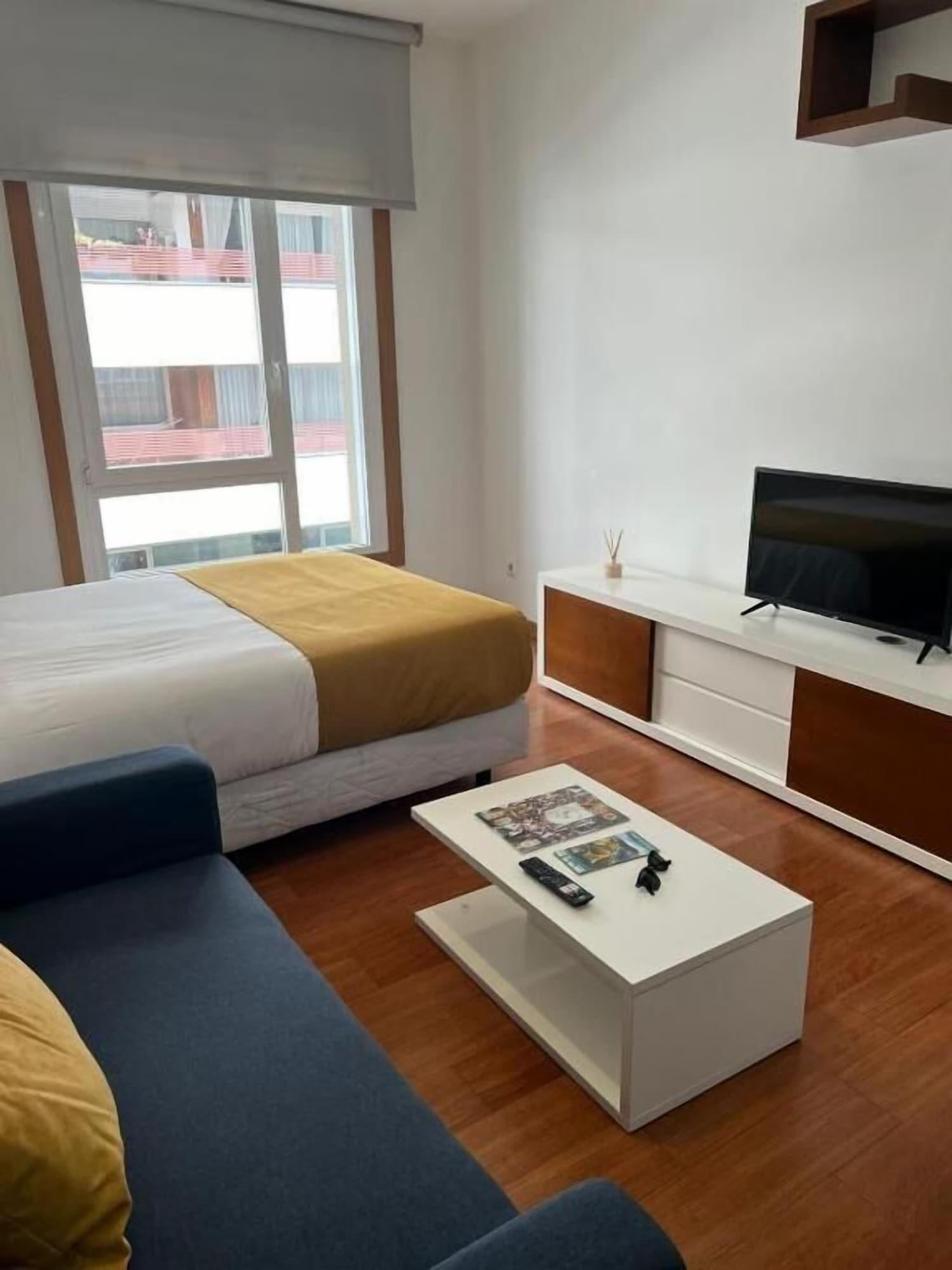 Vista Exterior Vigo Center Rooms