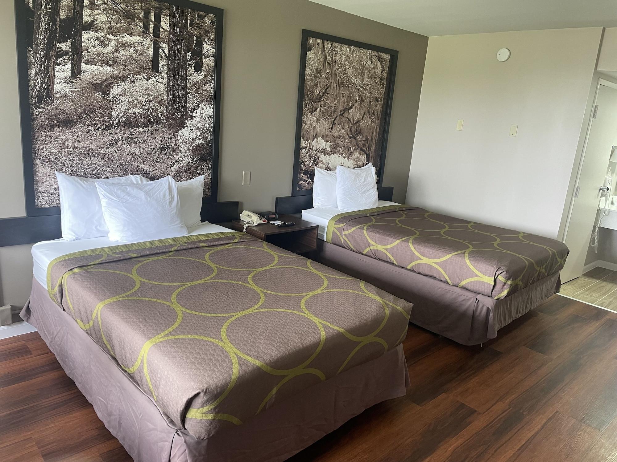 Habitación Super 8 by Wyndham Valdosta Mall