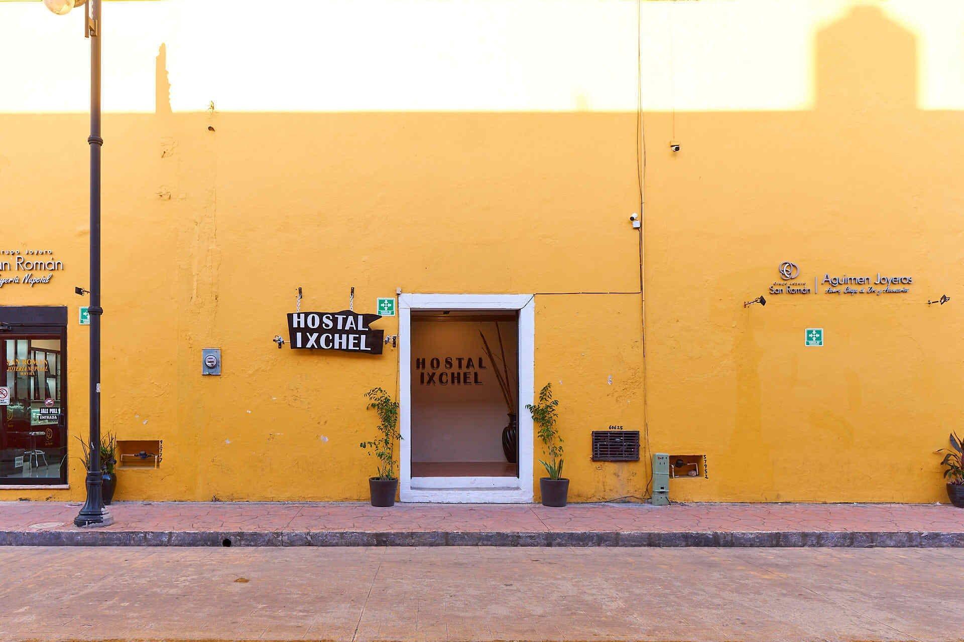 Vista Exterior Hostal Ixchel - Hostel