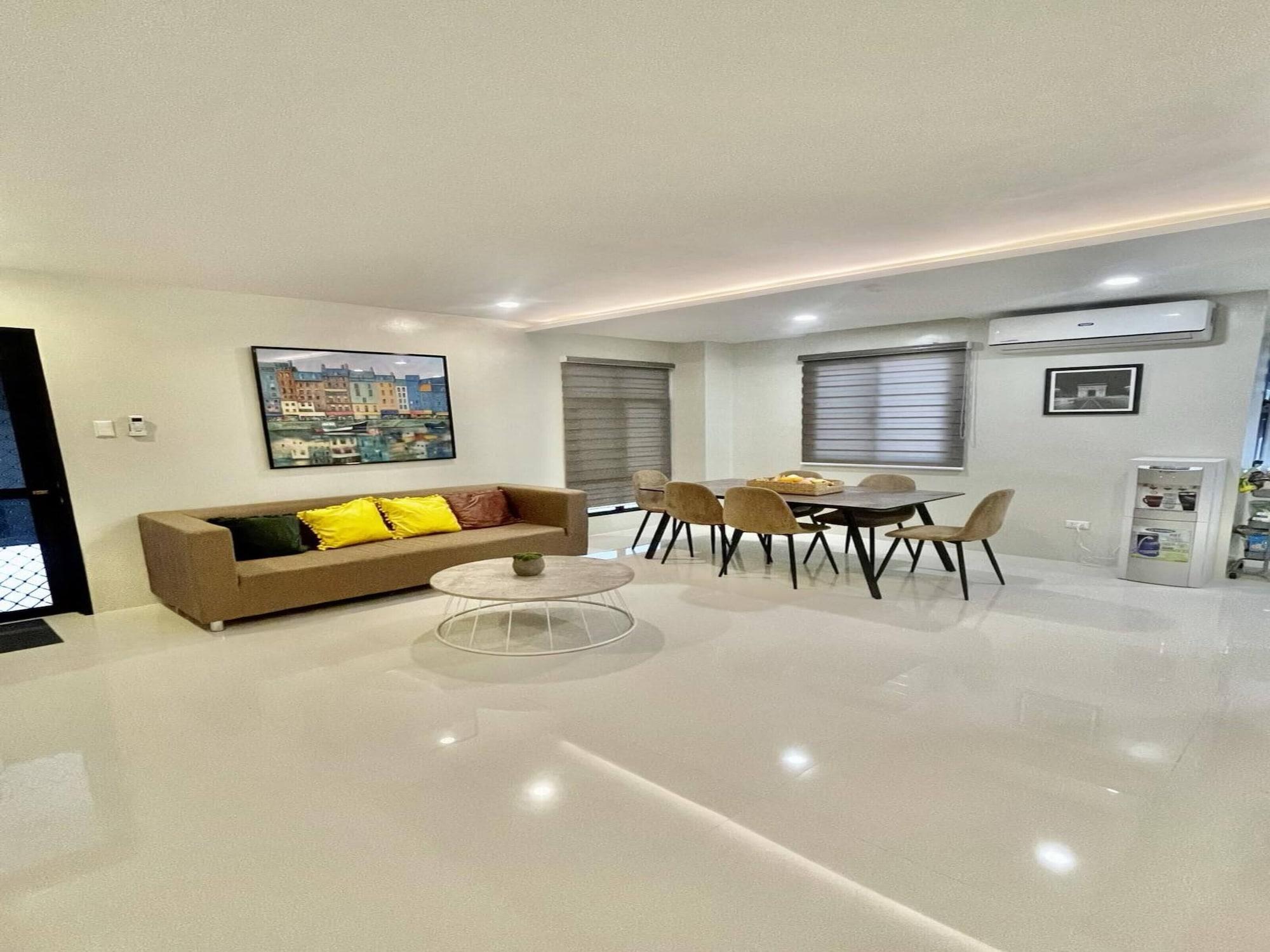 Vista Lobby OYO 844 C Residences
